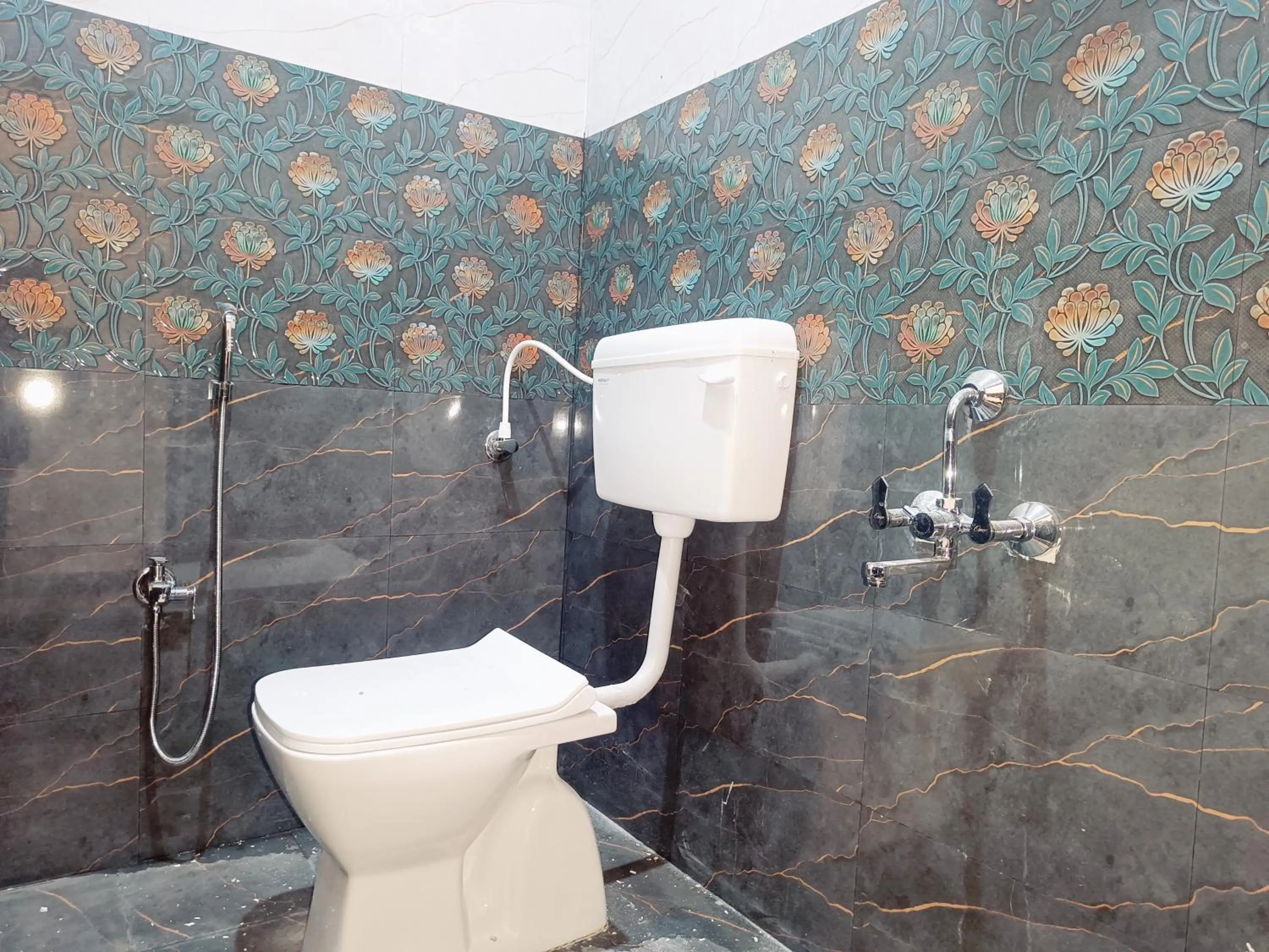 Shower in Skylight Residency Yercaud