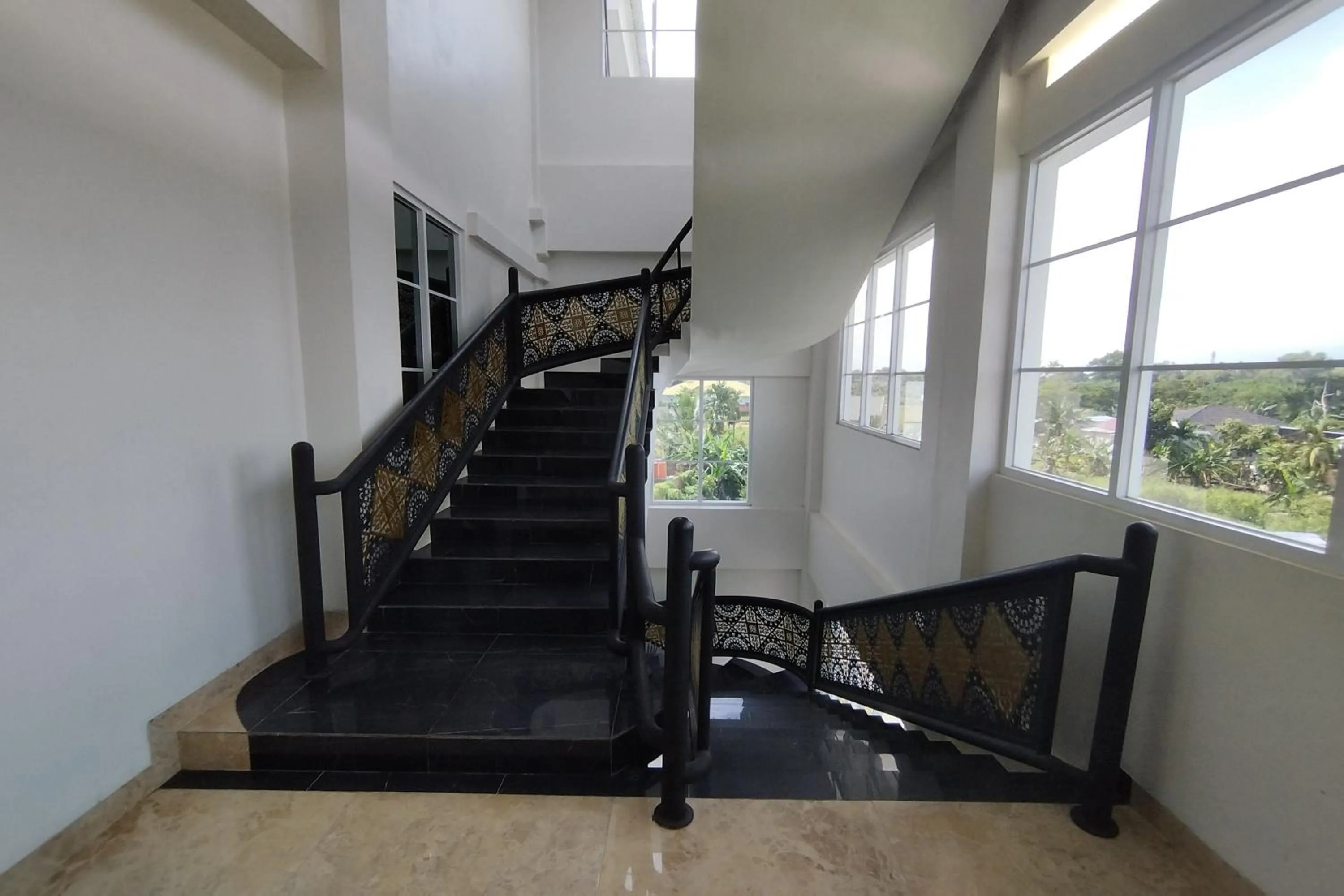 Area and facilities in Maulidia Hotel Syariah & Convention Center