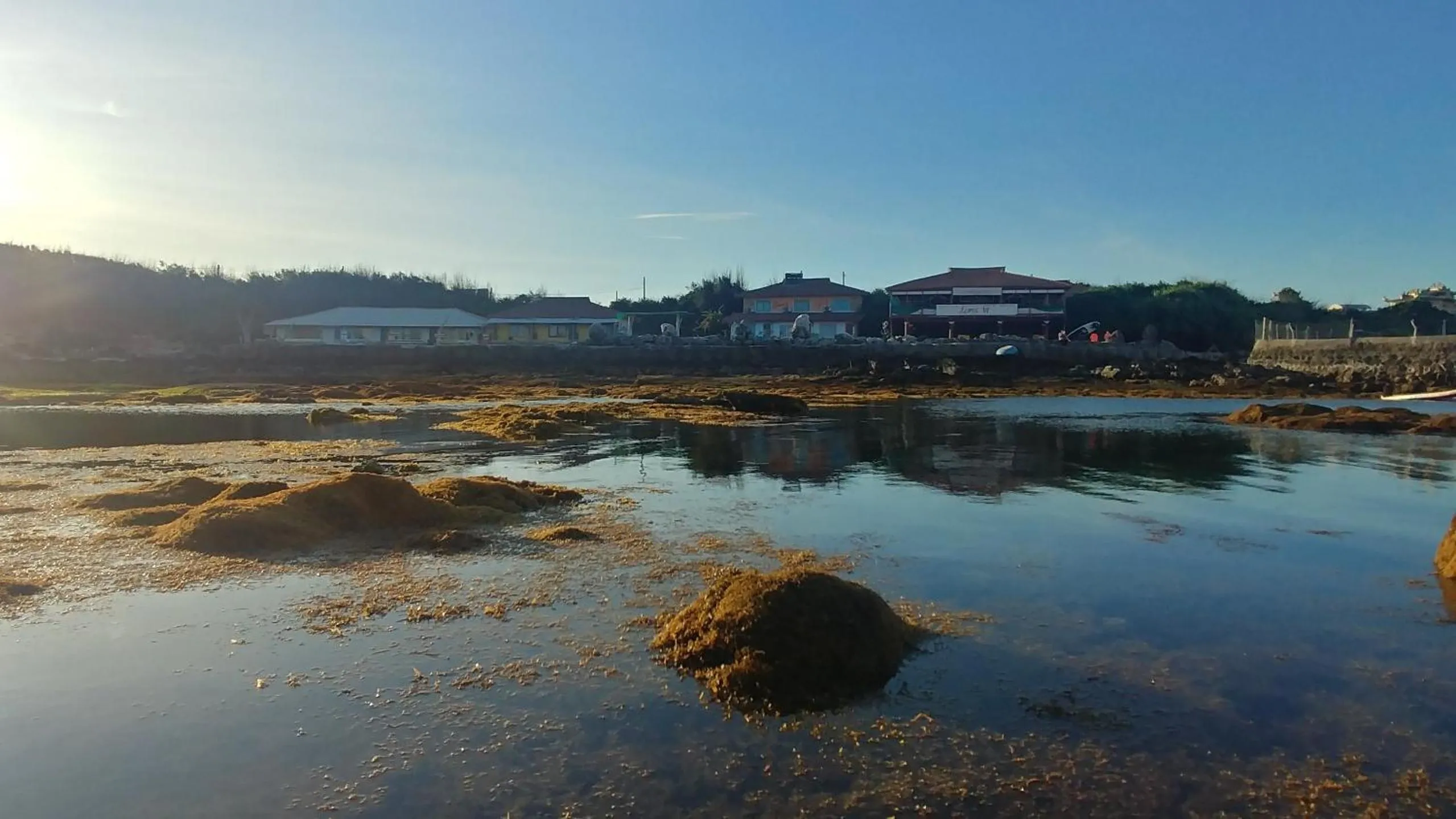 Beach in Long Vĩ hotel - đảo Phú Quý
