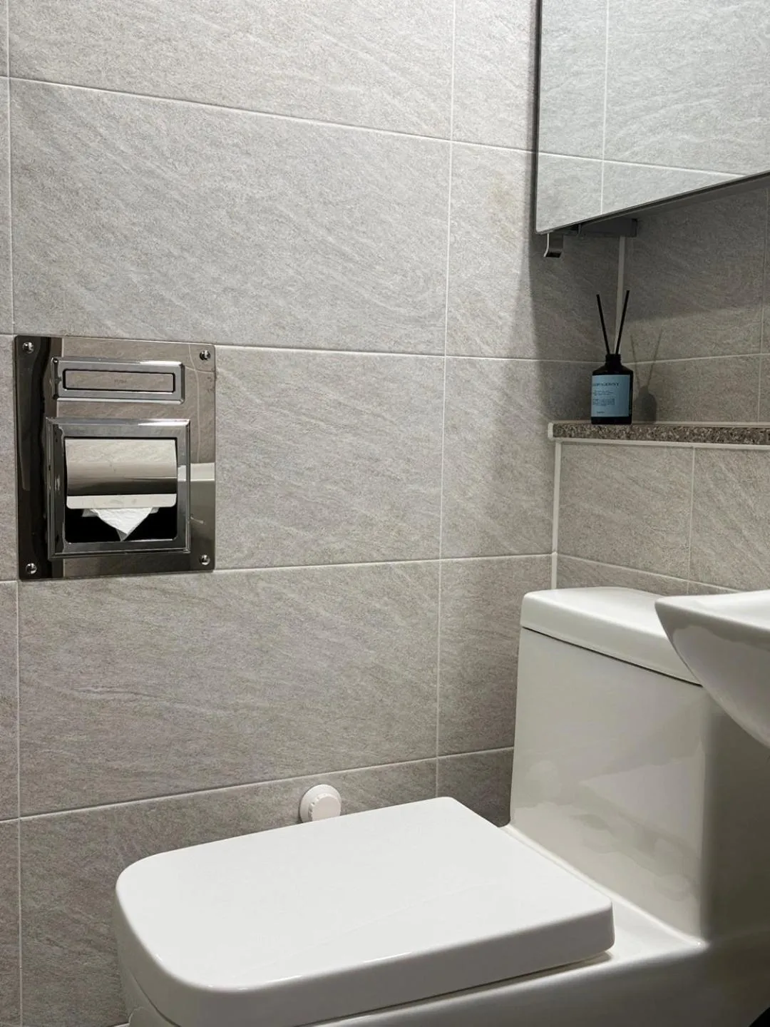 Toilet in INN-The City MyeongDong