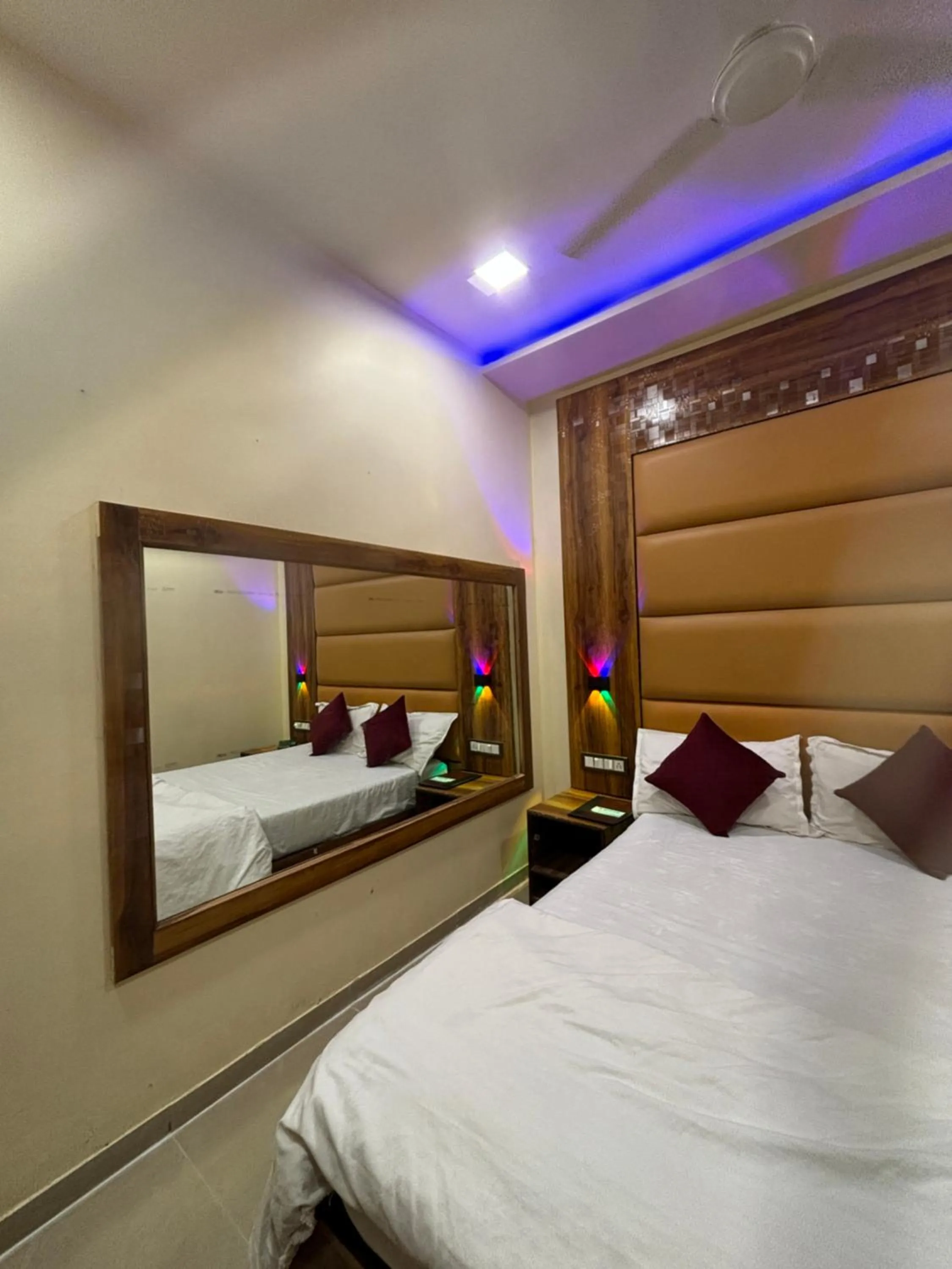 View (from property/room), Bed in Hotel Blue Wellington - Near Mumbai Airport