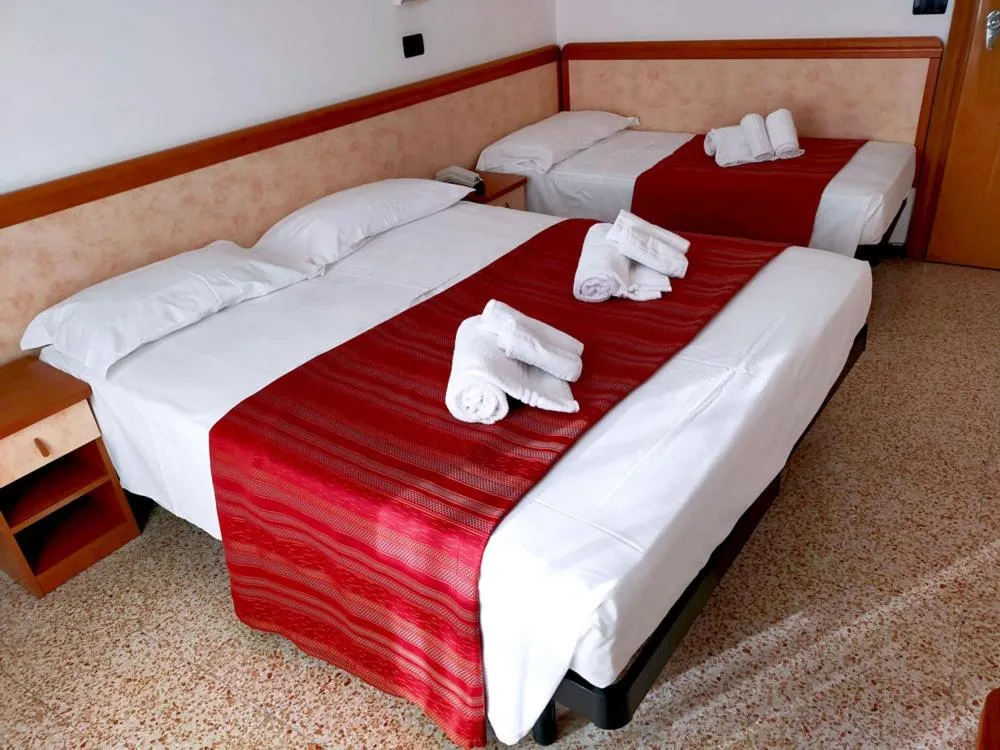 Bedroom, Bed in Ben Hur Rimini