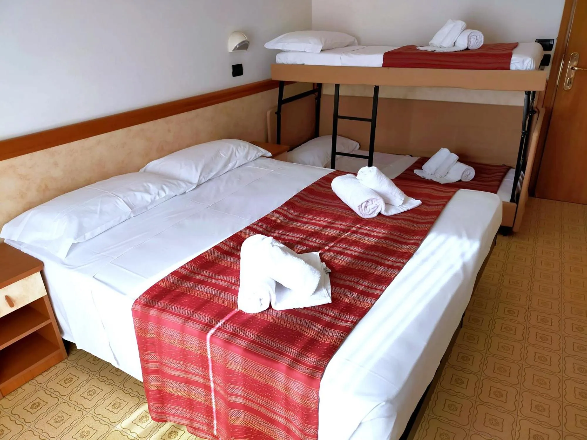 Bedroom, Bed in Ben Hur Rimini