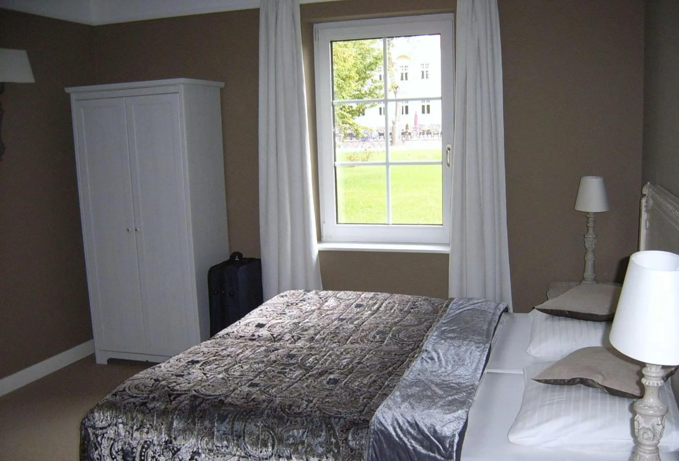 Photo of the whole room, Bed in Schloss Krugsdorf Golf & Hotel