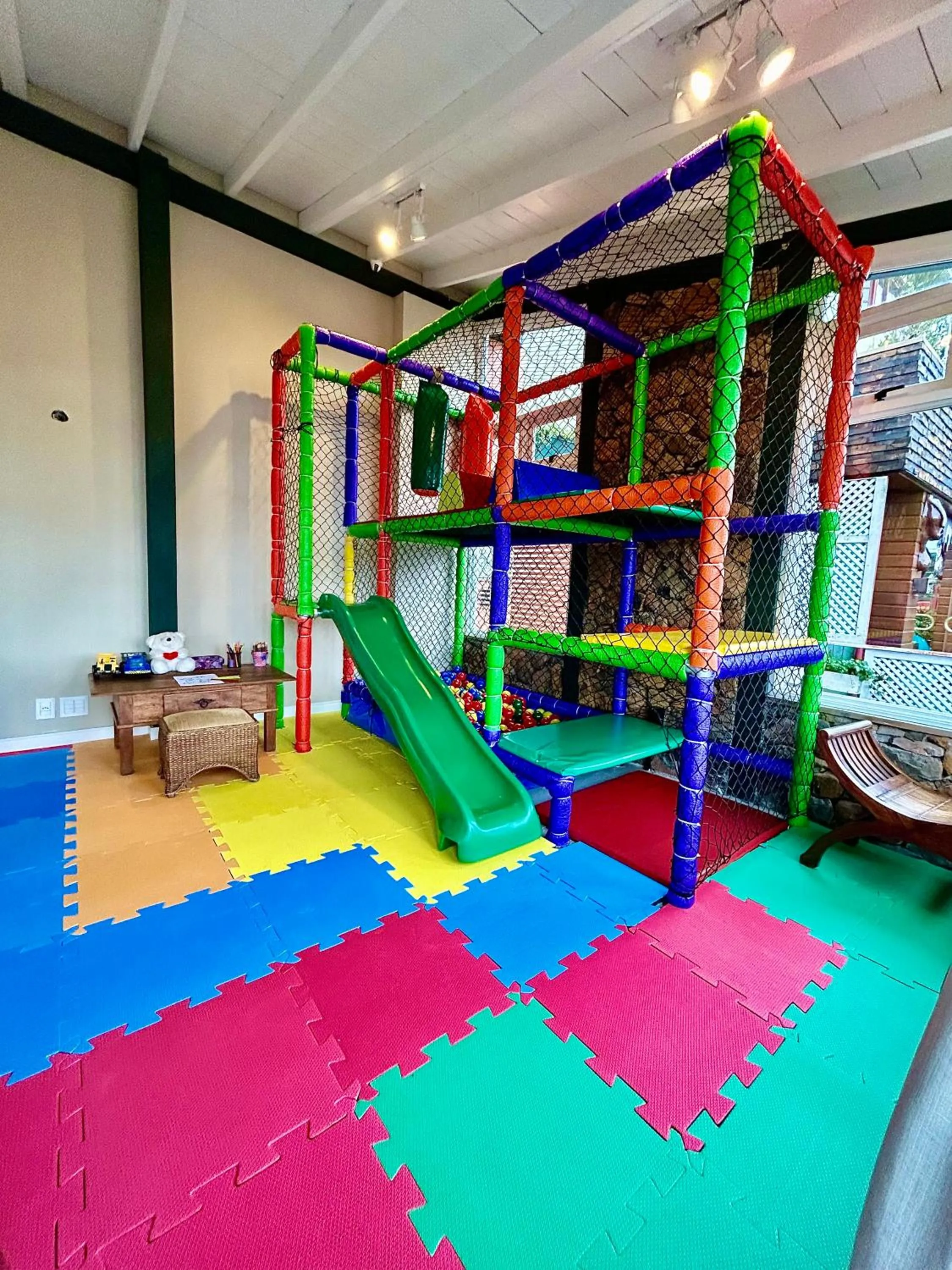 Children play ground in Pousada Stillo Gramado Via Serena