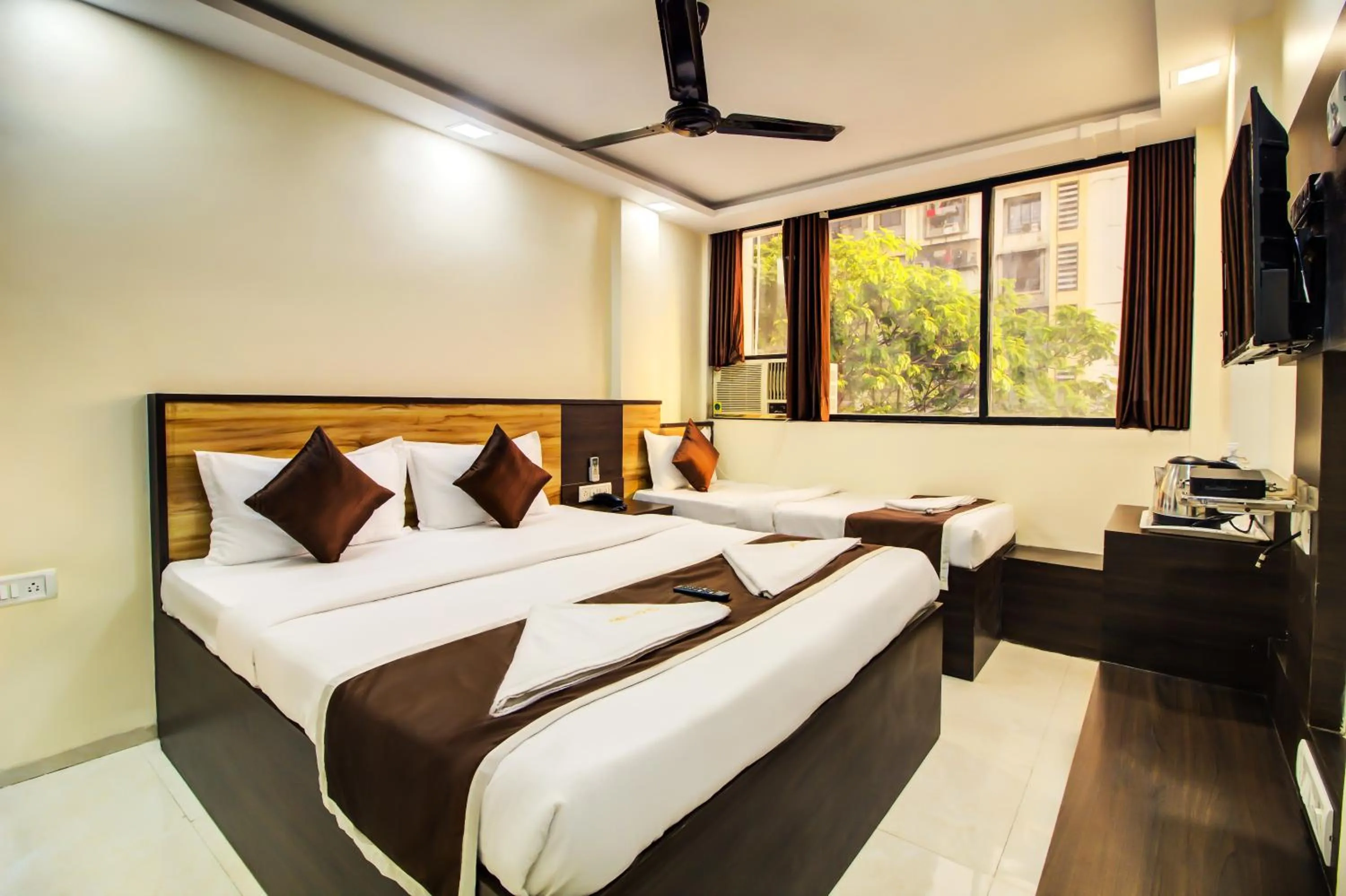 Family Room in OPAL COMFORTS - A BUSINESS HOTEL