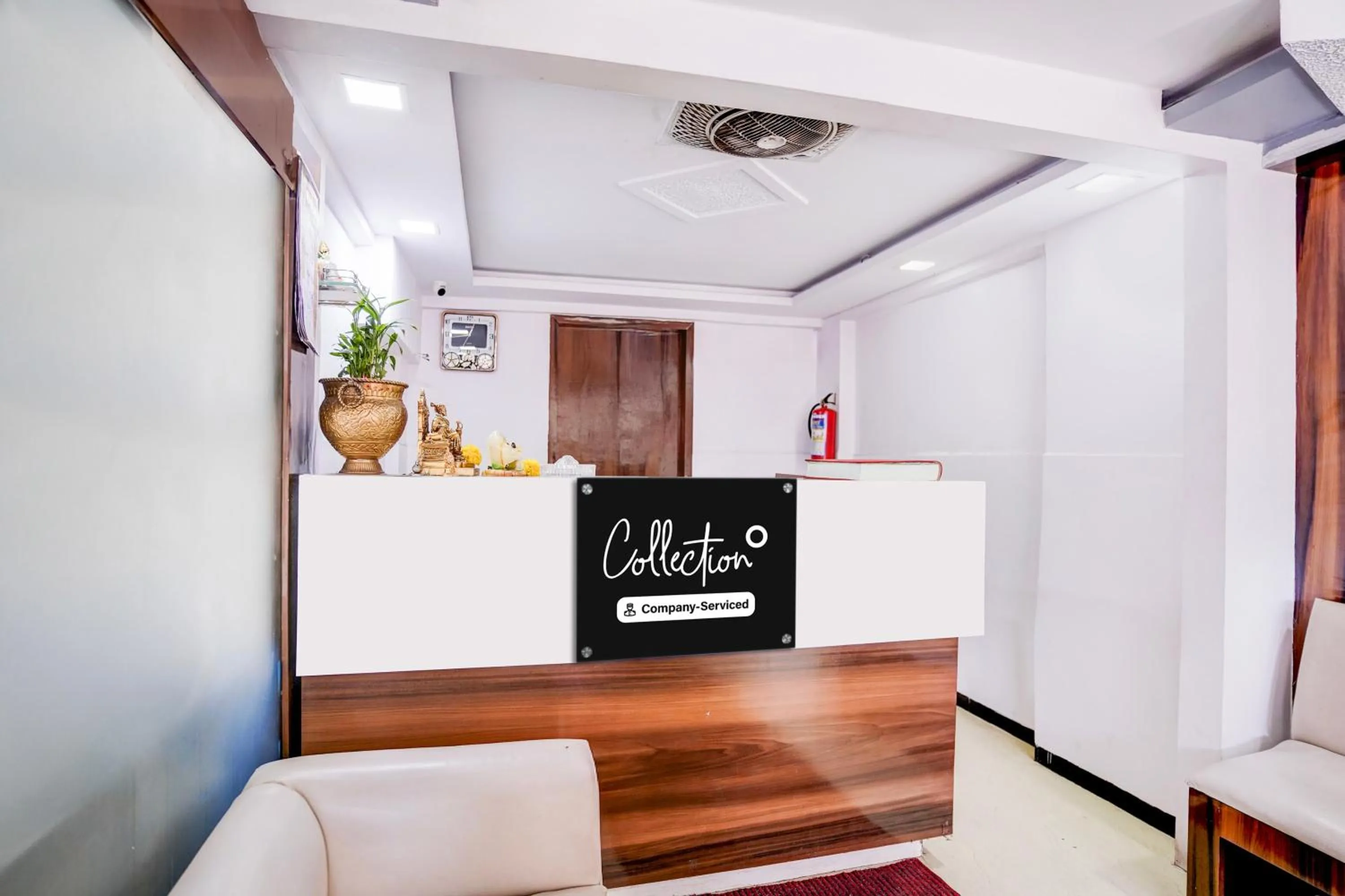 Lobby or reception in Collection O Sector 5 Sanpada Formerly Opal Comforts
