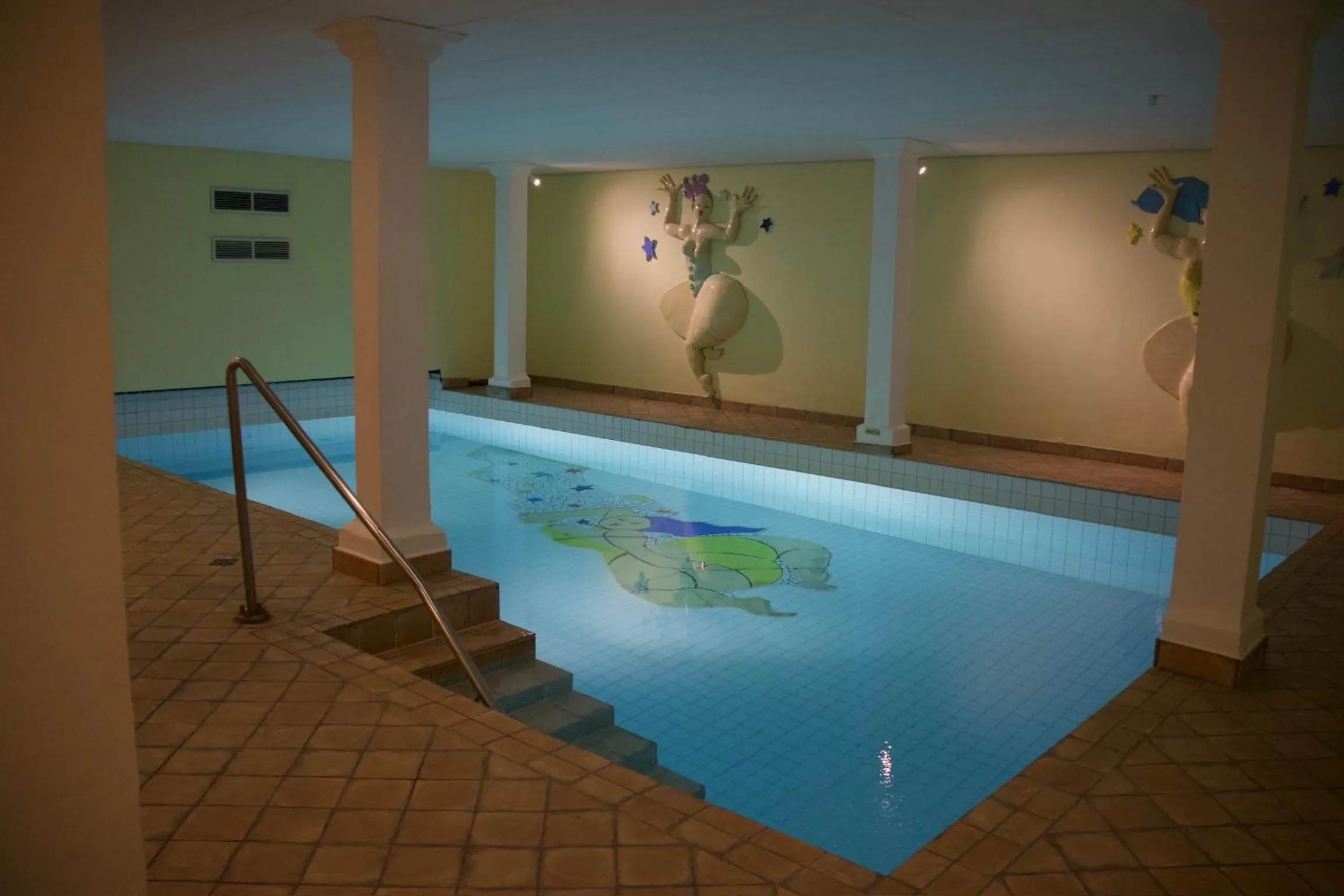 Spa and wellness centre/facilities in Restaurant Hotel Merlet
