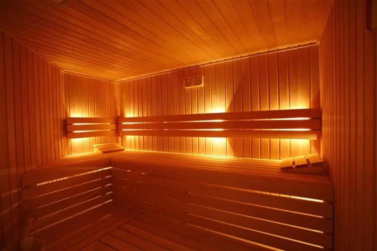 Spa and wellness centre/facilities in Restaurant Hotel Merlet