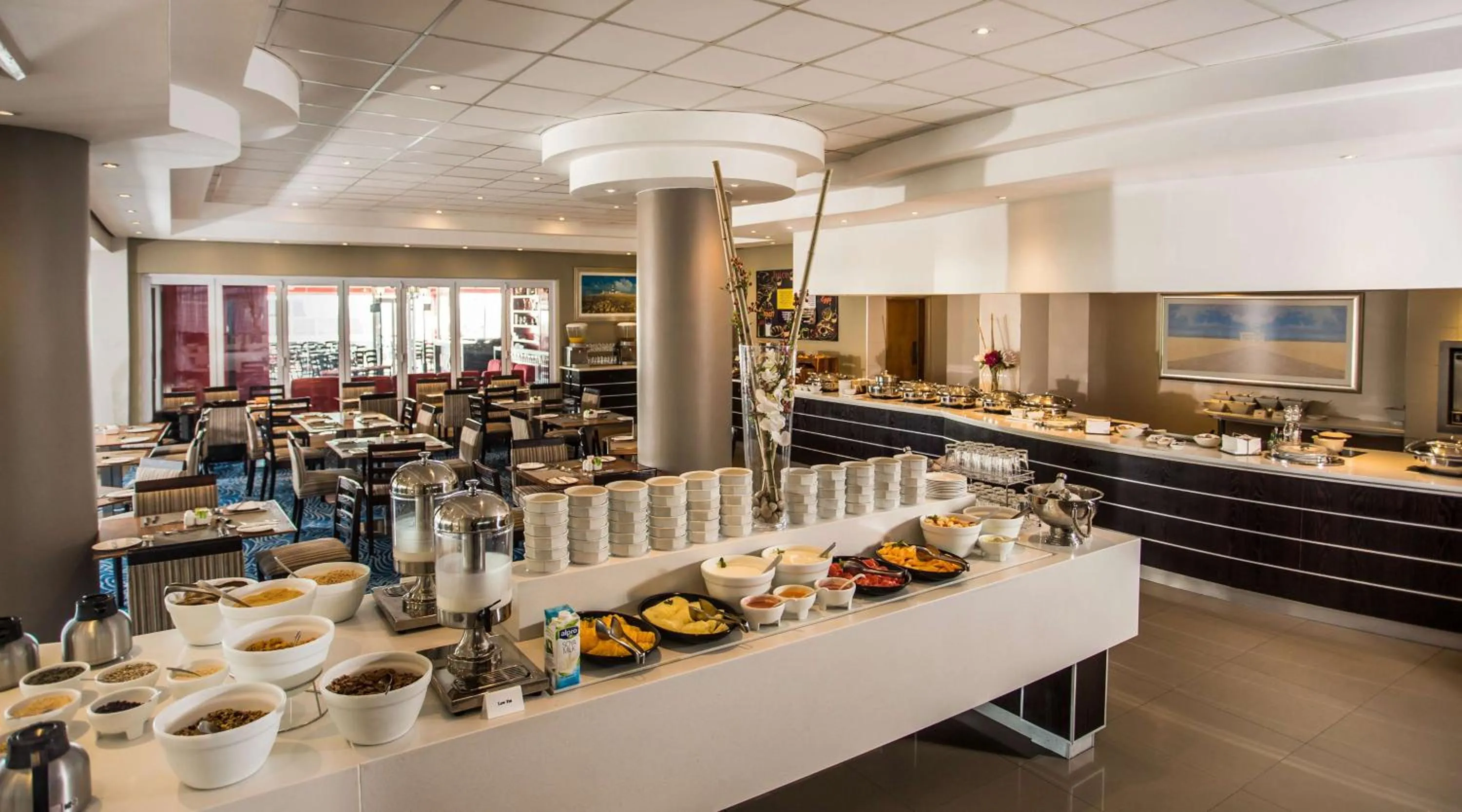 Breakfast in Garden Court Kings Beach