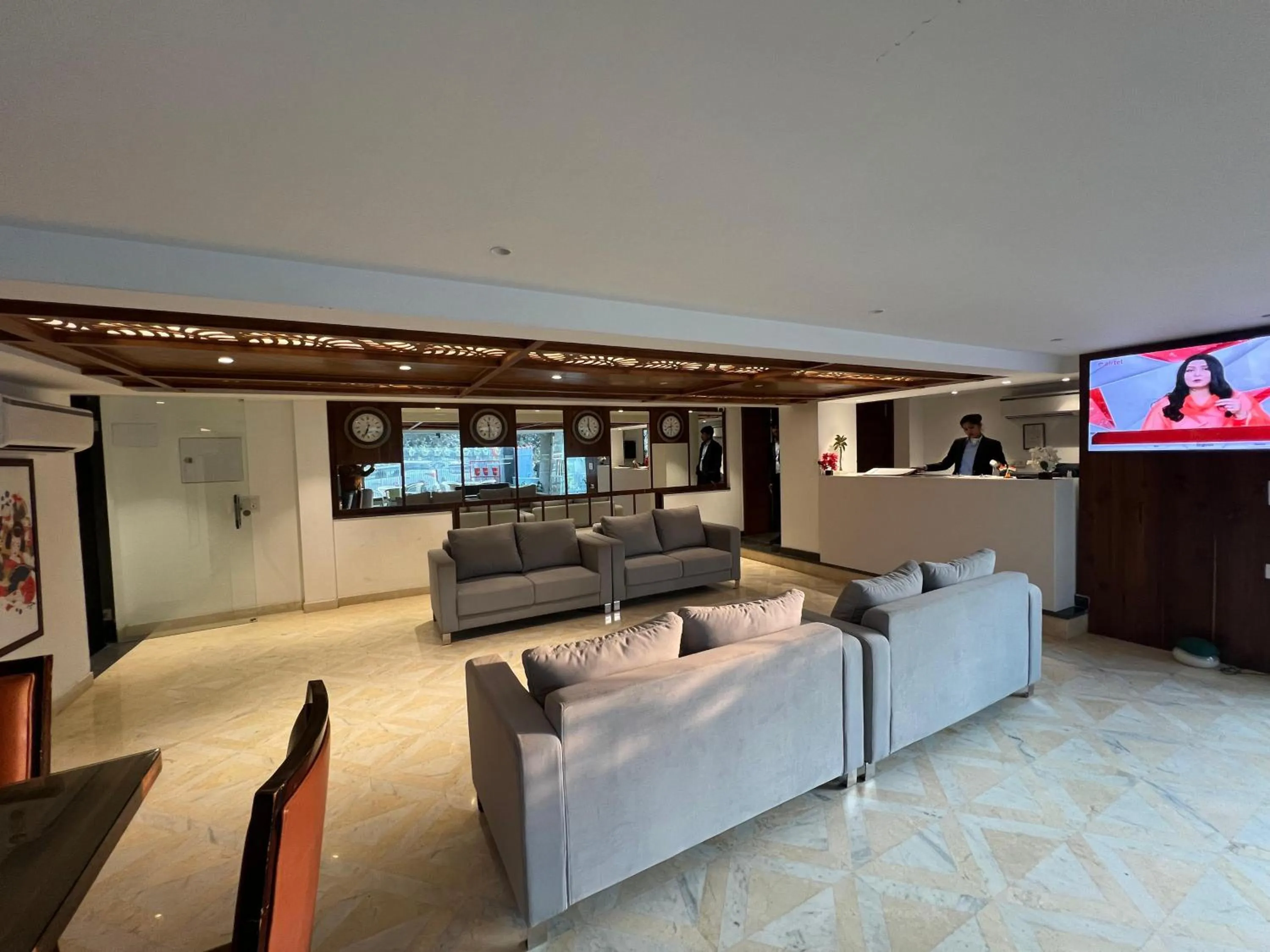 Lobby or reception in Nikko Premier - Near Medanta Hospital