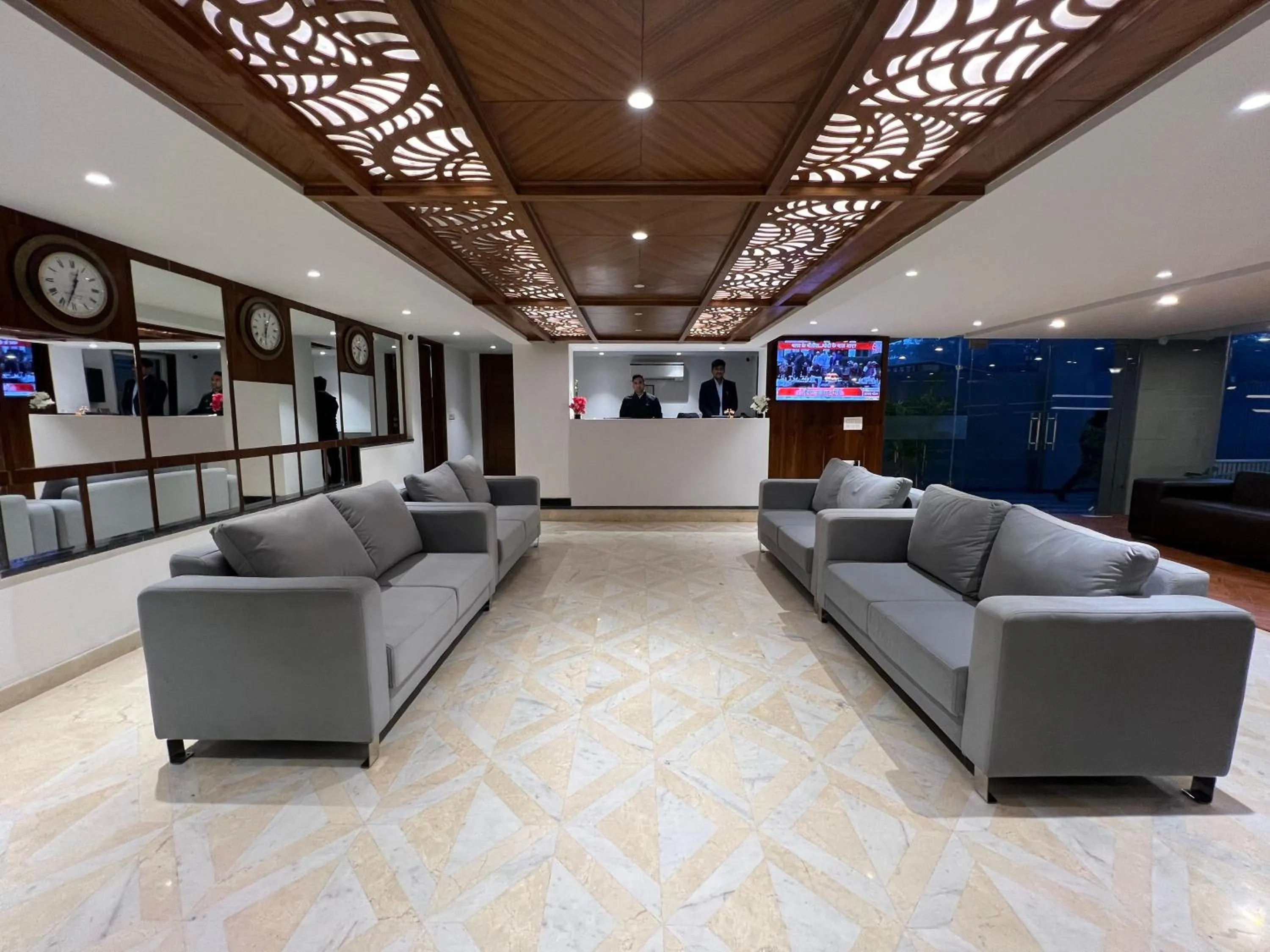 Lobby or reception in Nikko Premier - Near Medanta Hospital