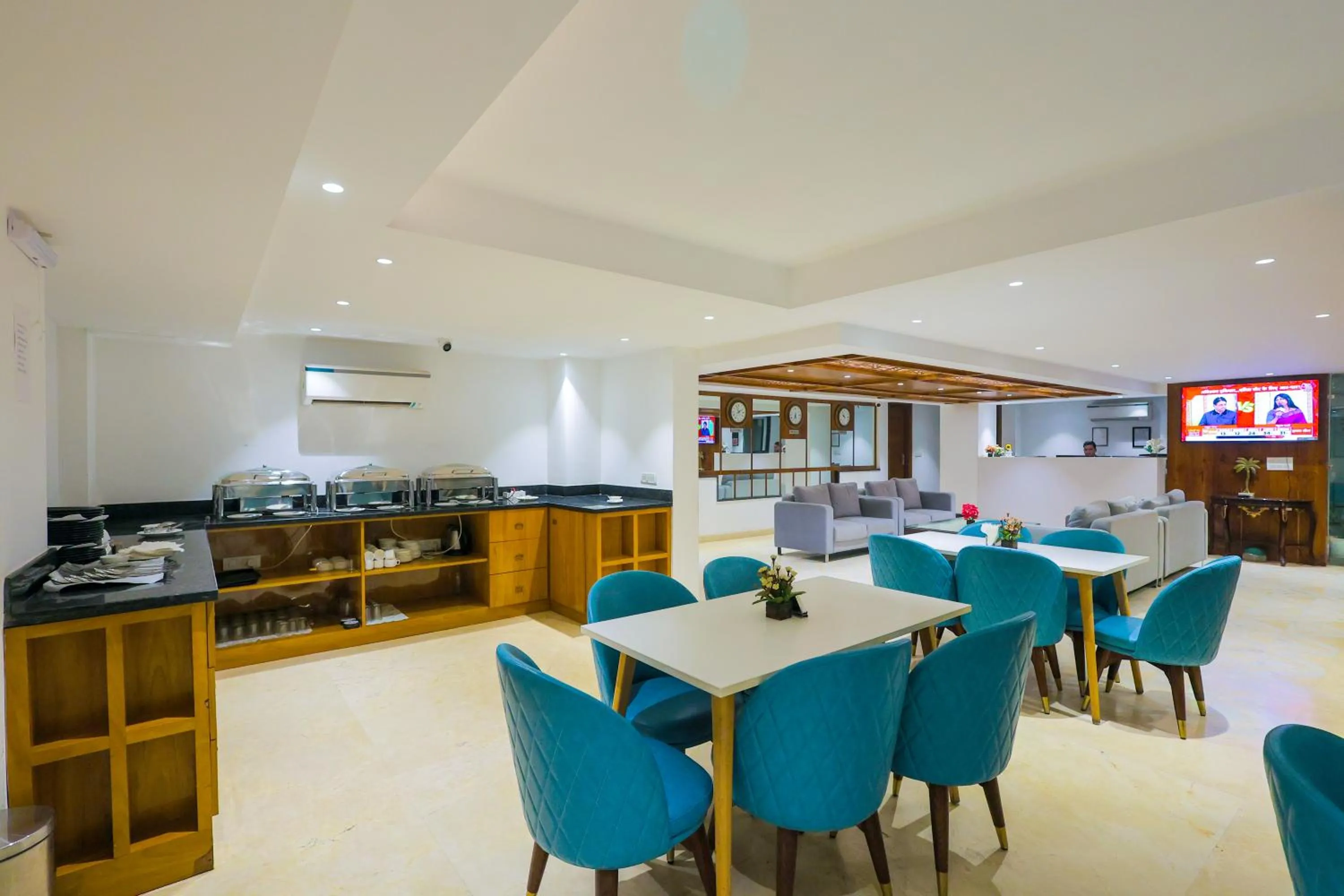 Restaurant/places to eat in Nikko Premier - Near Medanta Hospital