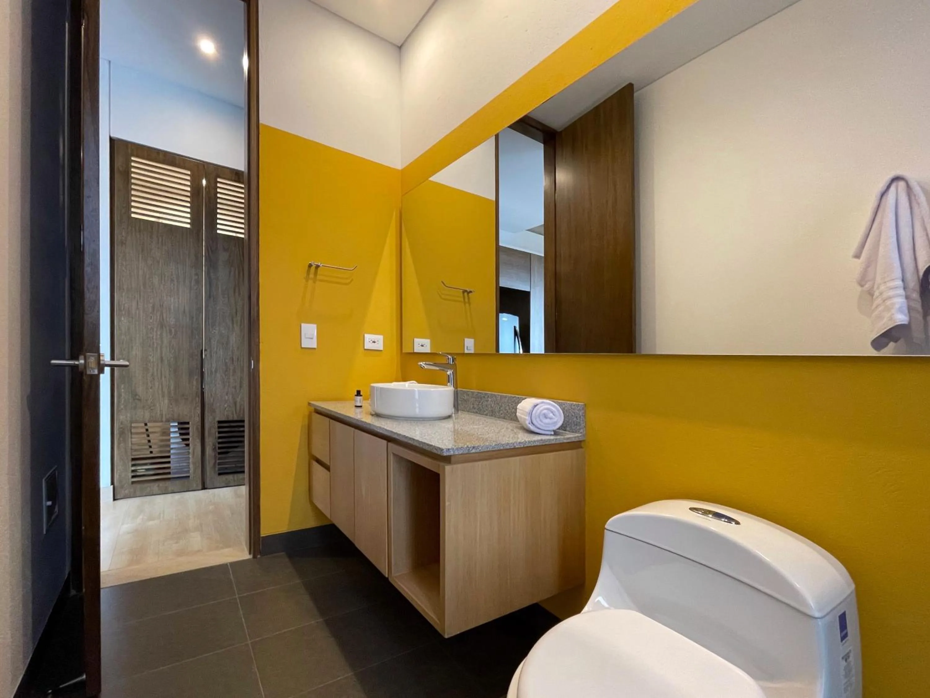 Canvas By Wynwood House