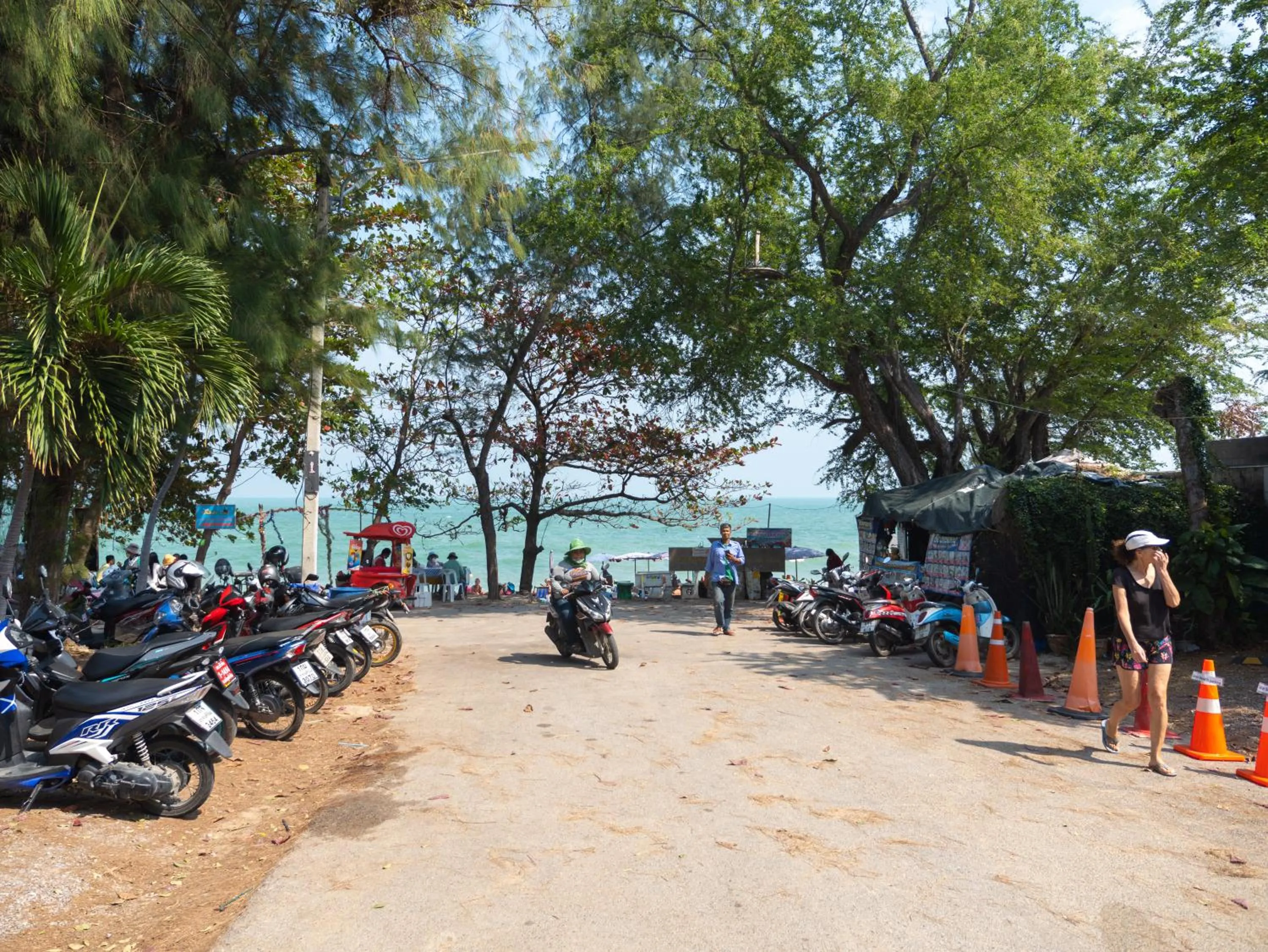 Day in Boonsong Guest House