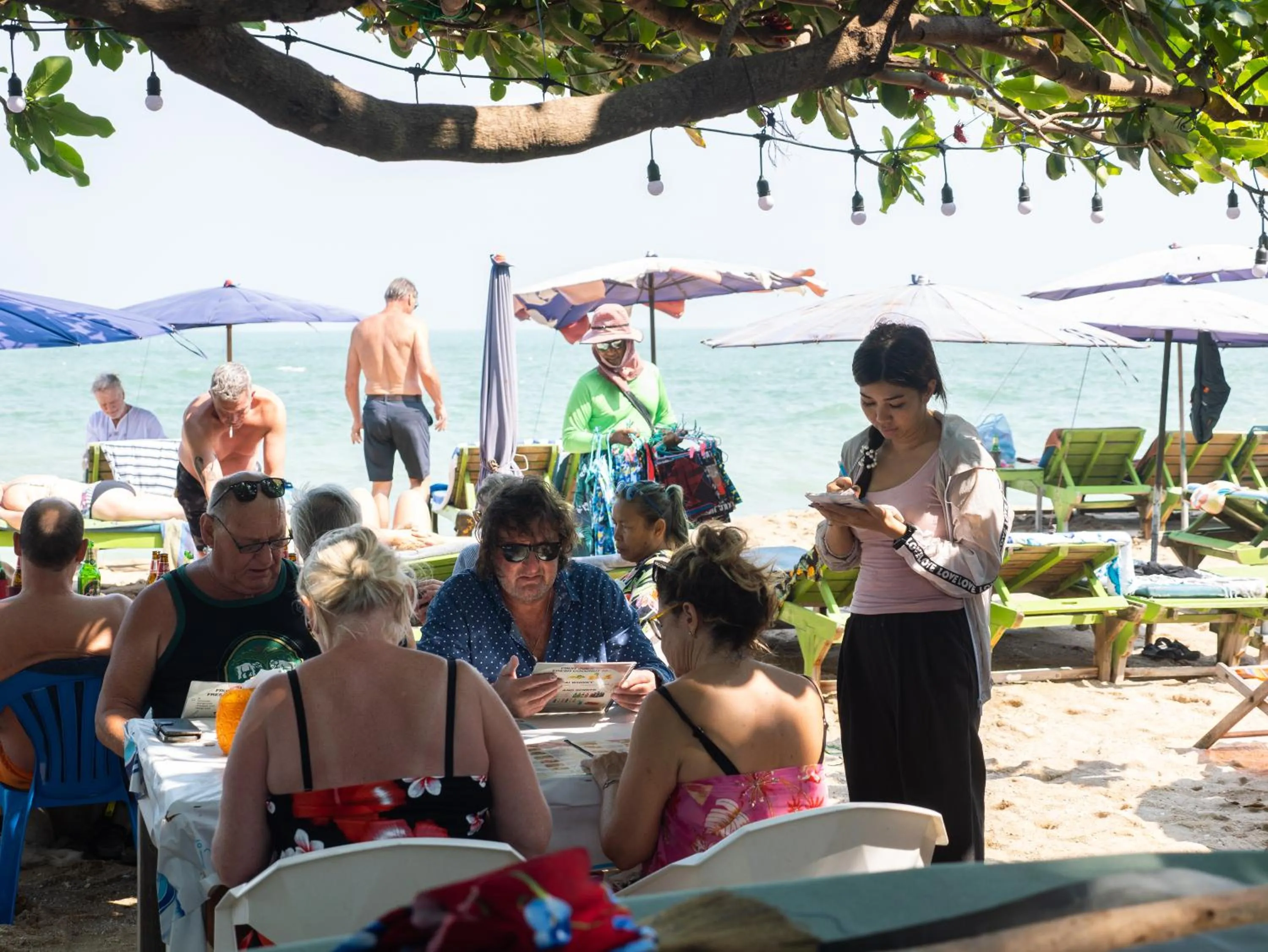 Restaurant/places to eat in Boonsong Guest House