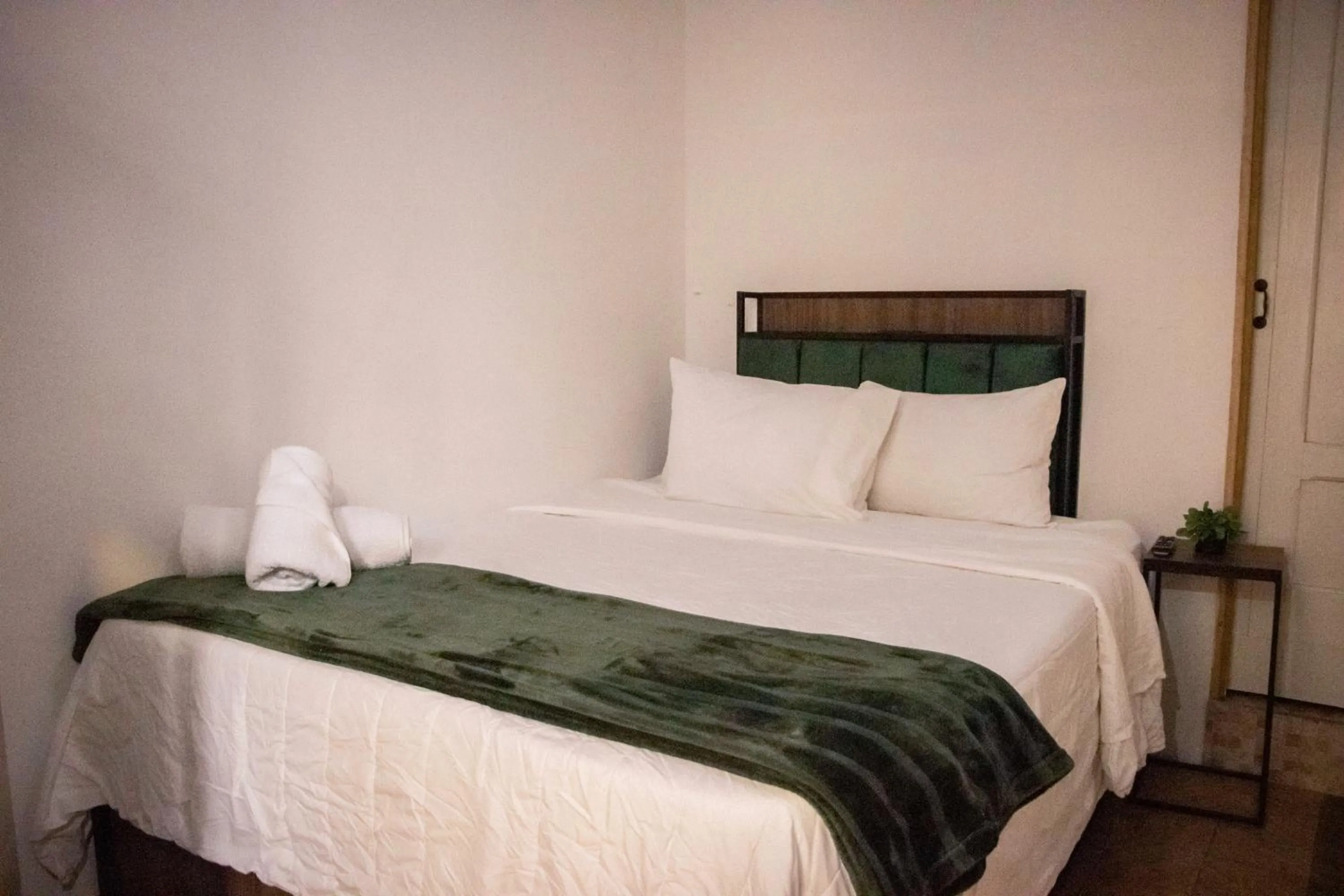 Bedroom, Bed in Collection O Patio Zaragoza