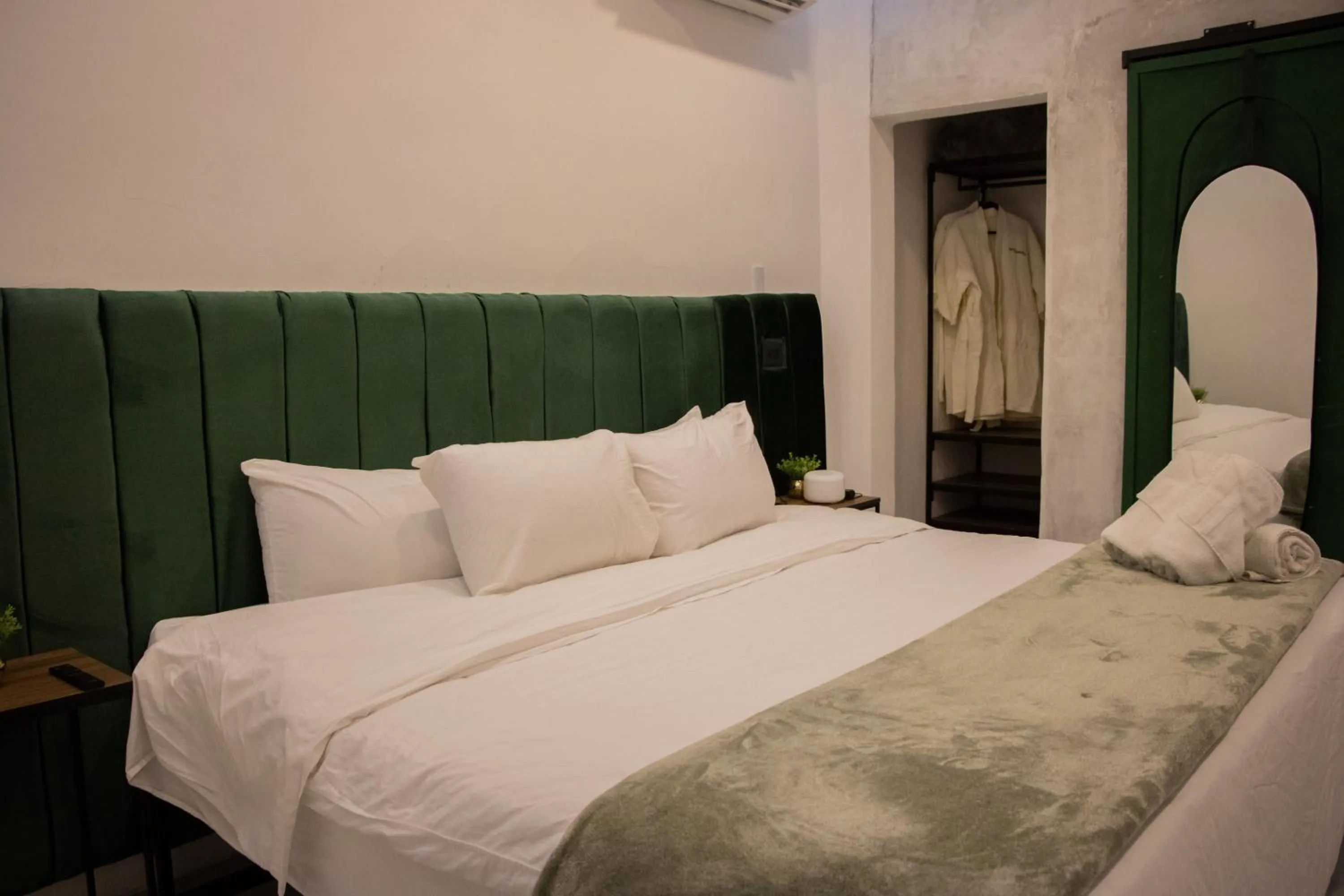 Bedroom, Bed in Collection O Patio Zaragoza