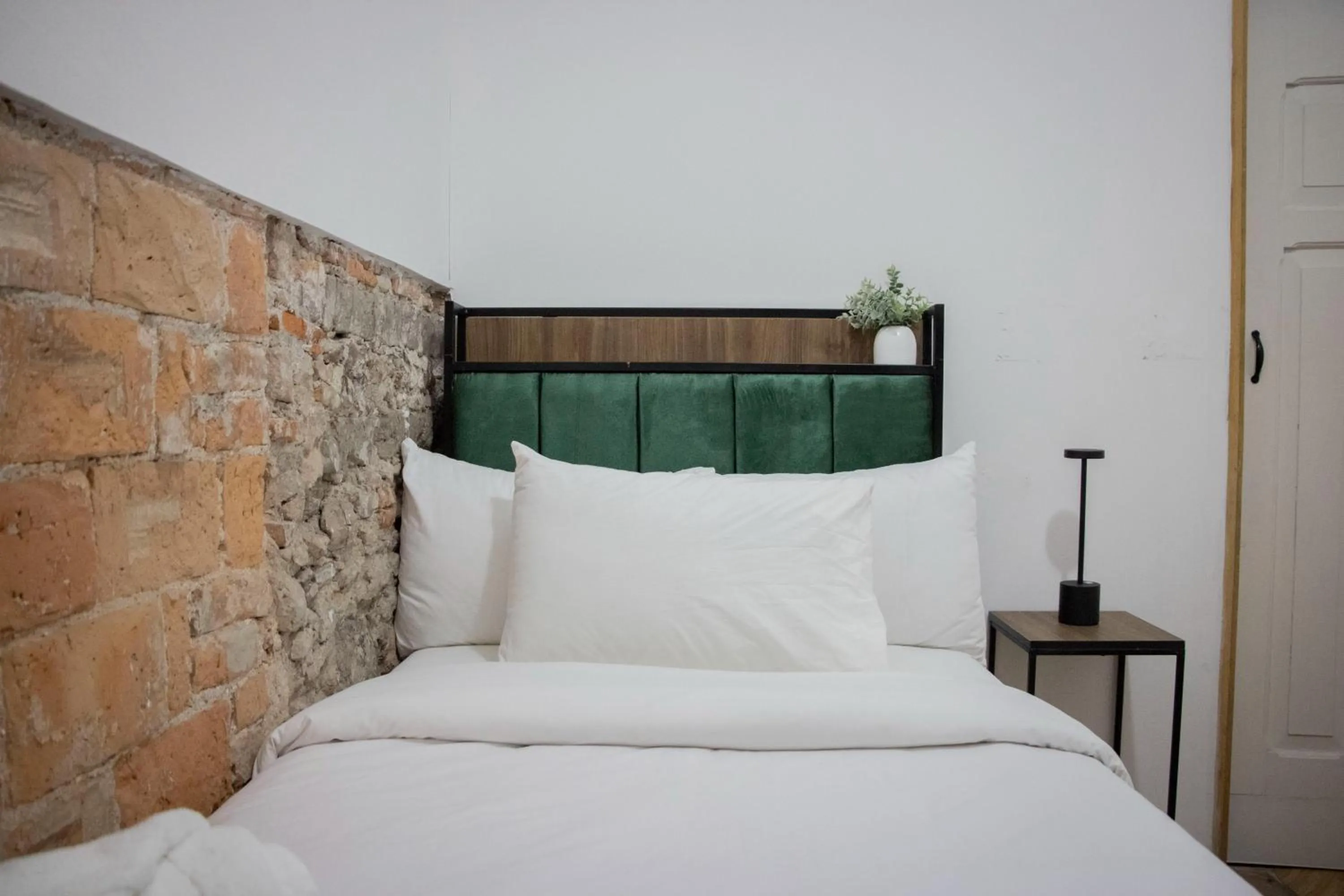 Bedroom, Bed in Collection O Patio Zaragoza