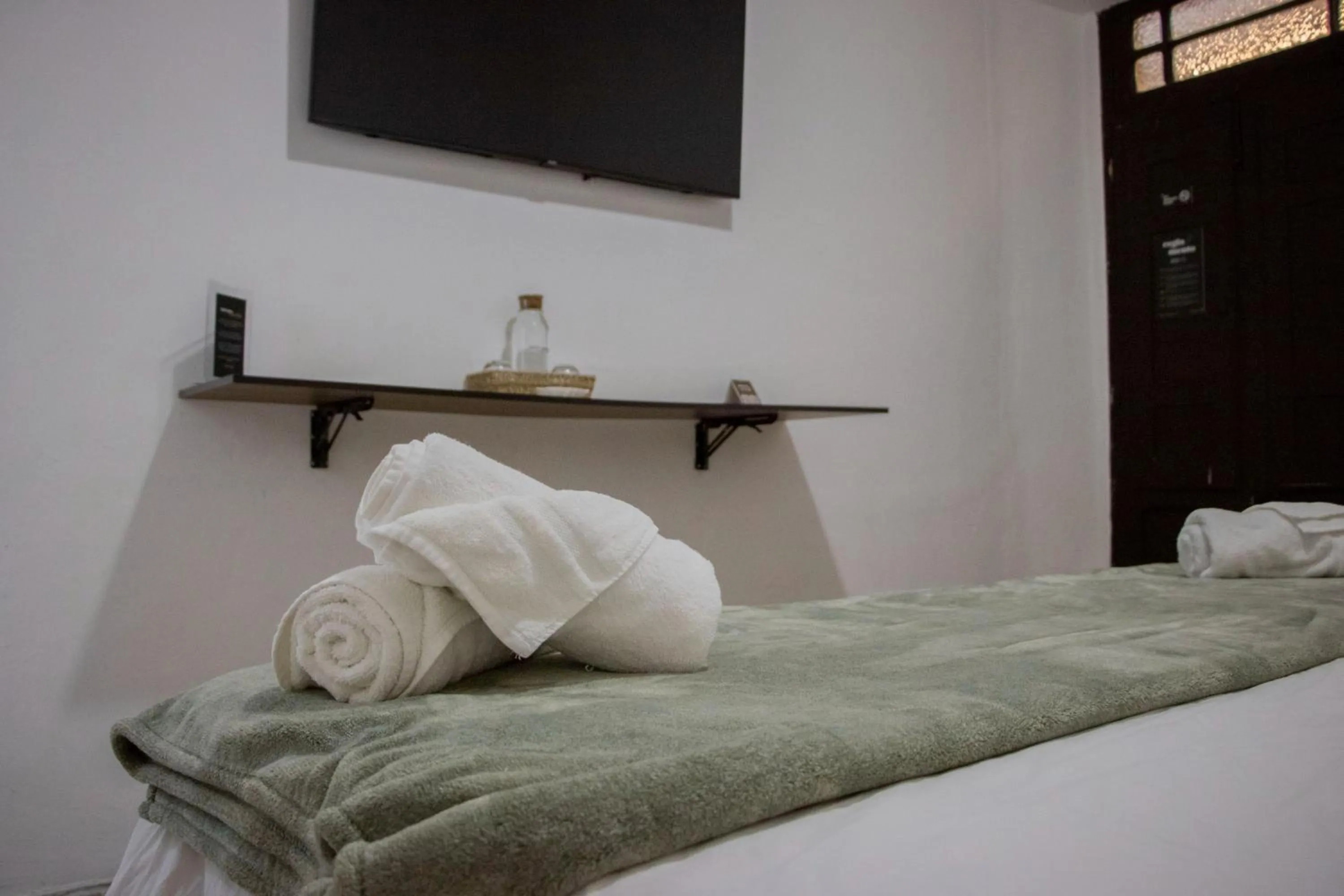 Bedroom, Bed in Collection O Patio Zaragoza