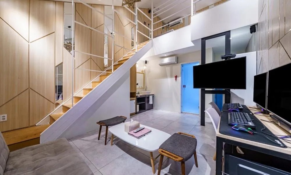 TV and multimedia in Hotel Yaja Cheongju Terminal Branch