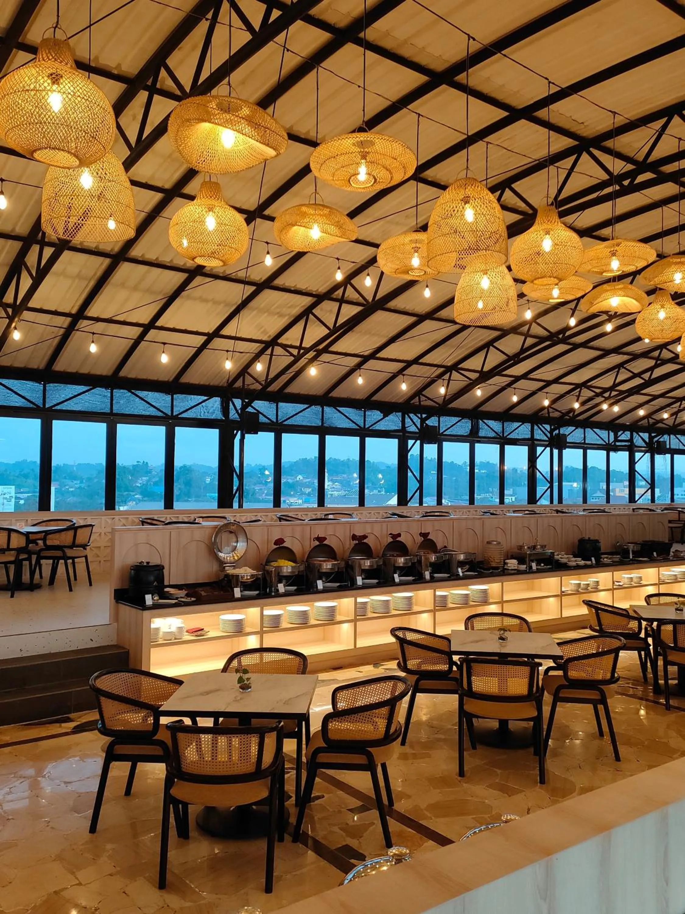 Restaurant/places to eat in Grand Verona Samarinda