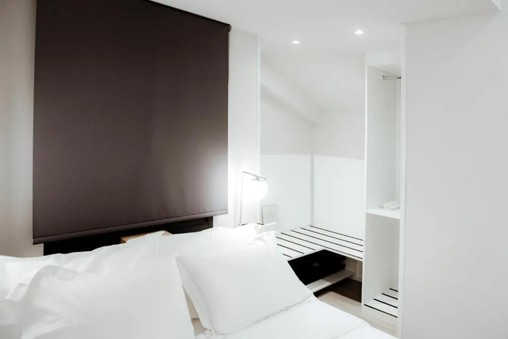 wardrobe, Bed in Athens Muses Suites