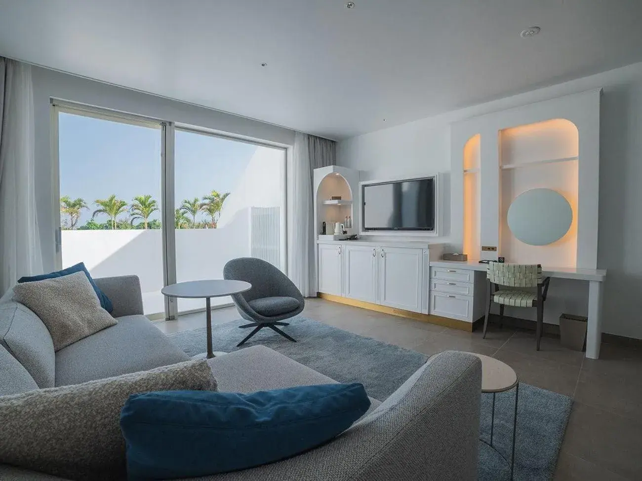 Deluxe Twin Room in SANTORINI HOTEL&VILLAS MIYAKOJIMA Deluxe Twin Room in SANTORINI HOTEL&VILLAS MIYAKOJIMA