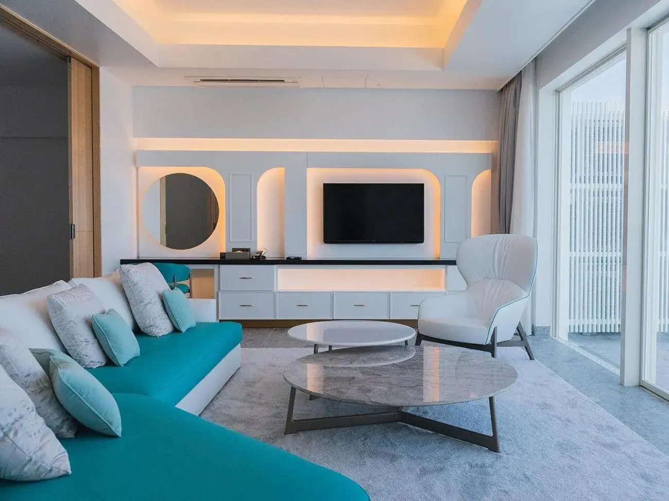 Deluxe Suite with Spa Bath in SANTORINI HOTEL&VILLAS MIYAKOJIMA Deluxe Suite with Spa Bath in SANTORINI HOTEL&VILLAS MIYAKOJIMA