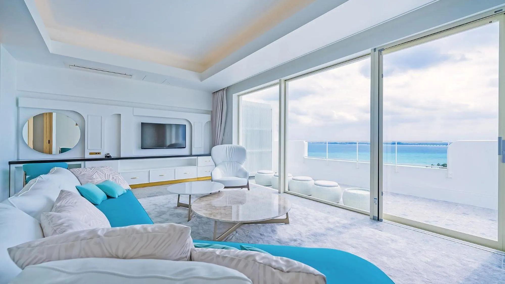 Photo of the whole room in SANTORINI HOTEL&VILLAS MIYAKOJIMA