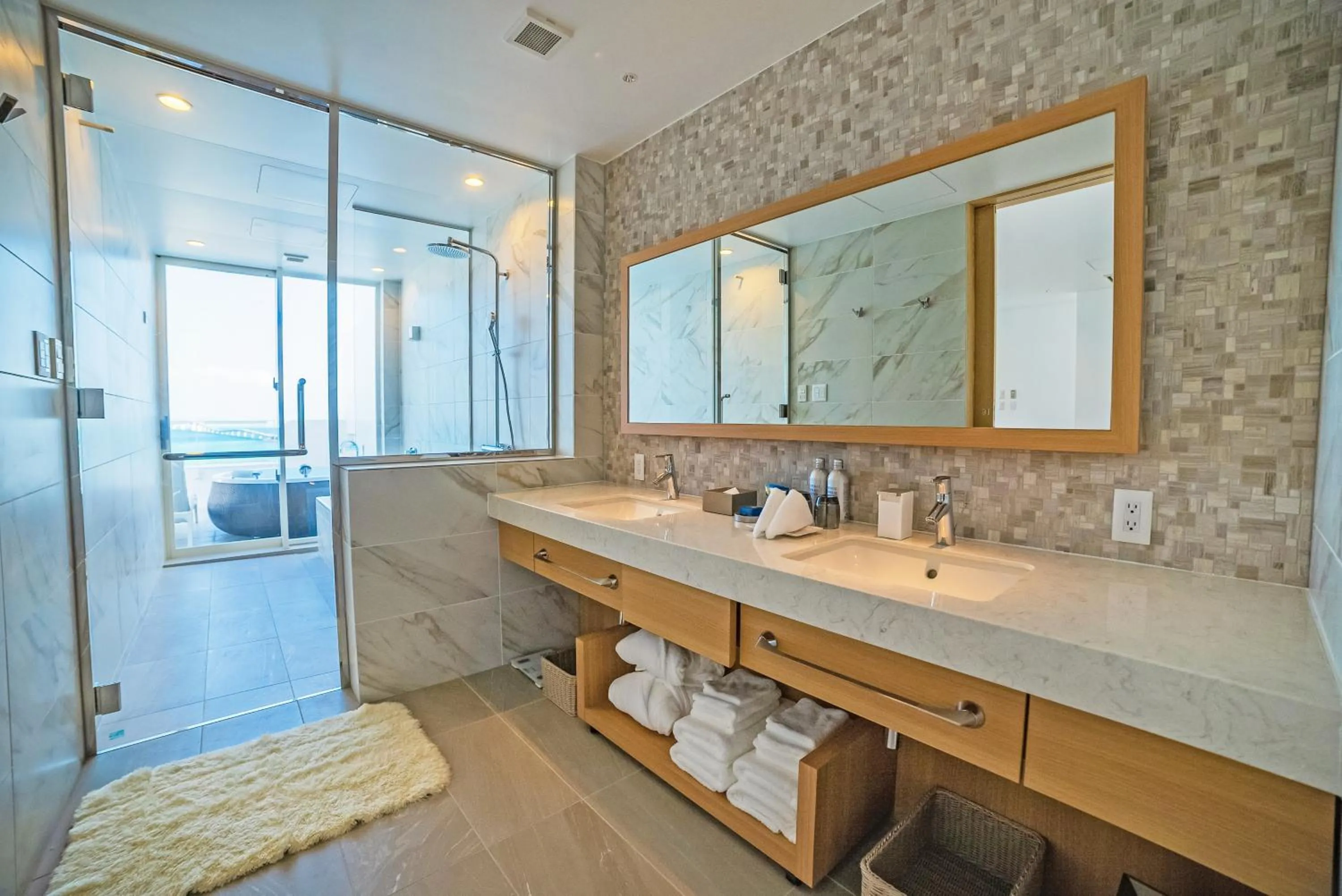 Bathroom in SANTORINI HOTEL&VILLAS MIYAKOJIMA