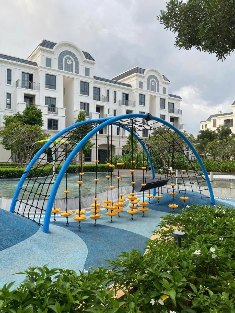 Aqua park in Thong Dong Homestay
