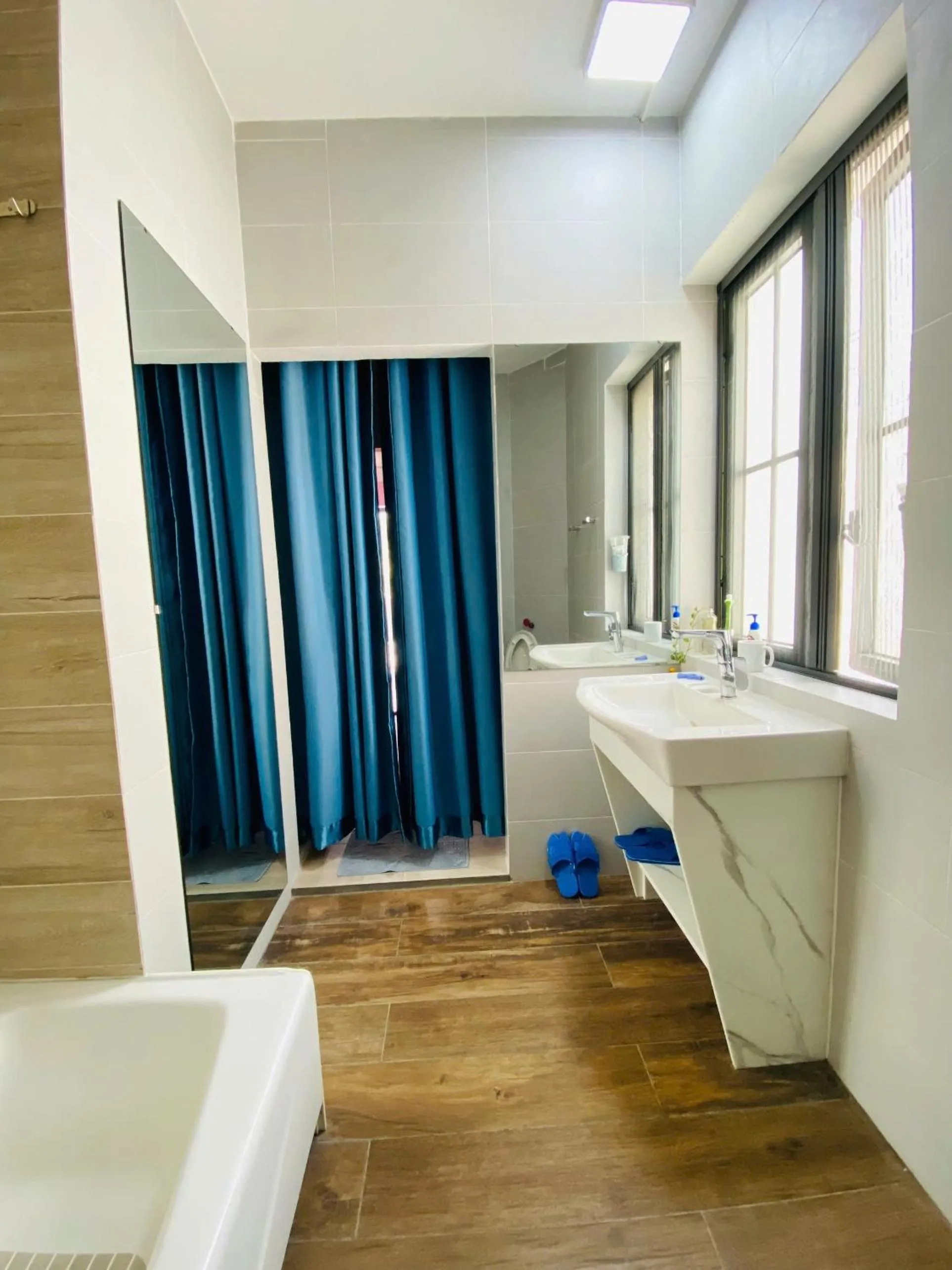 Bathroom in Thong Dong Homestay