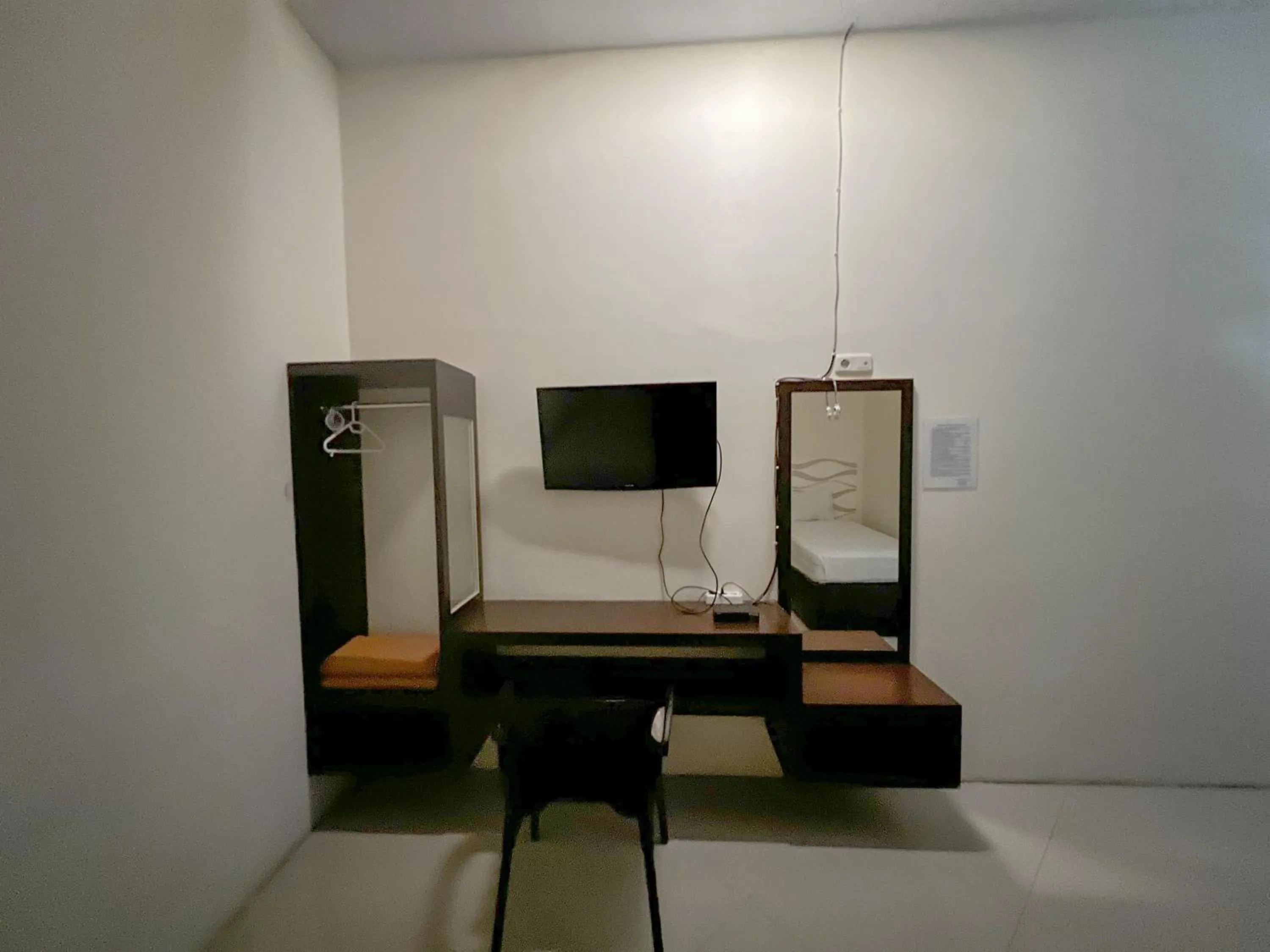 TV and multimedia in Filia Syariah Homestay Palu RedPartner