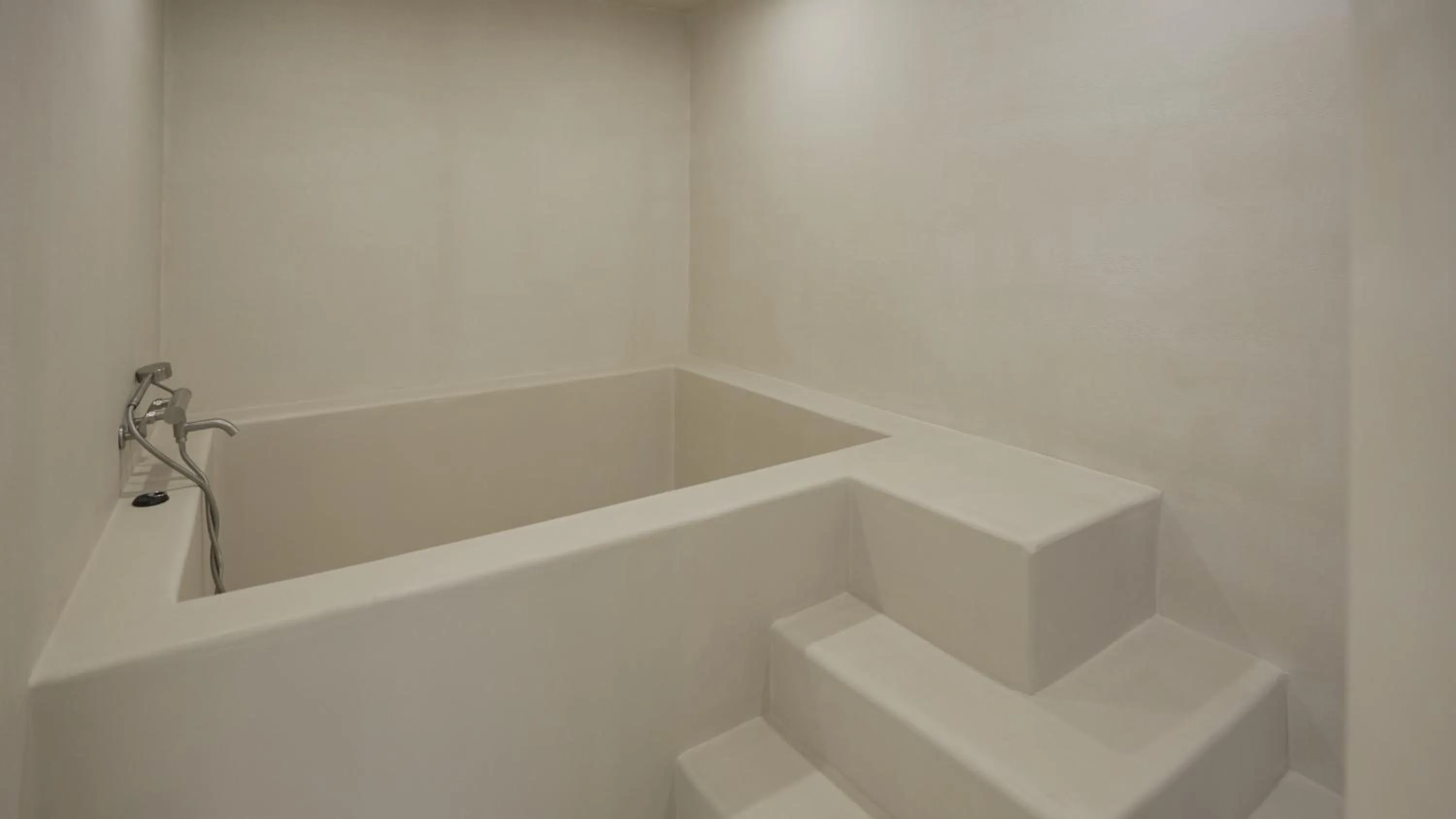 Hot Tub in Island Stay