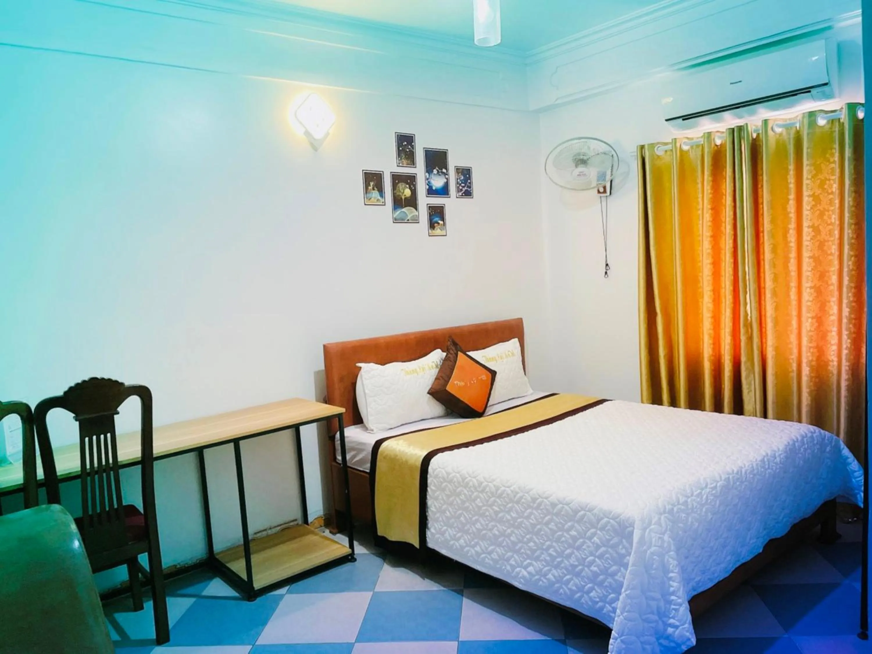 Bedroom, Bed in Thắng Lợi Hotel