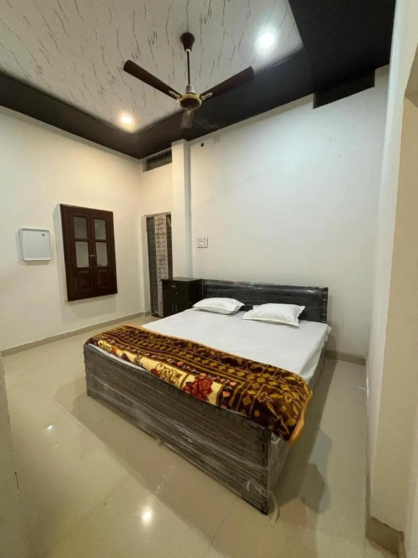 Madhuri Guest House