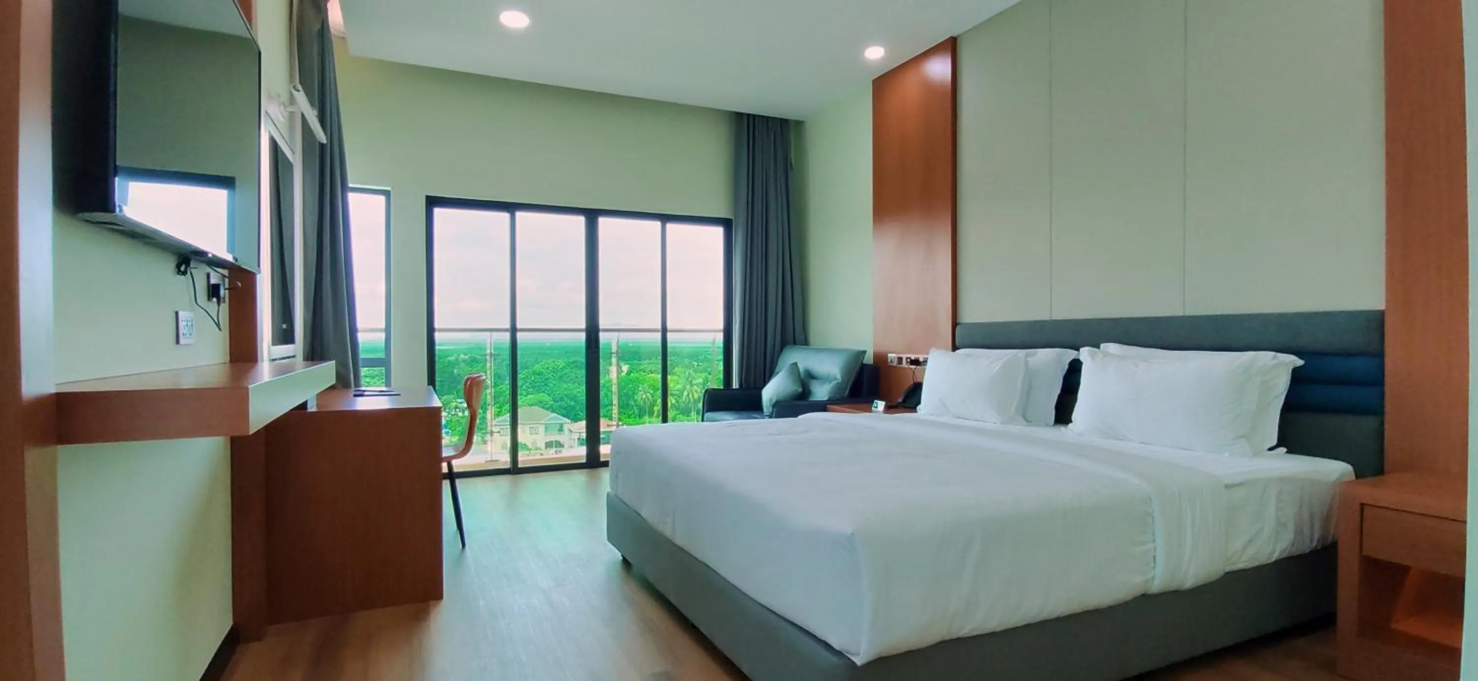 Bed in Hotel Kapalai Semporna