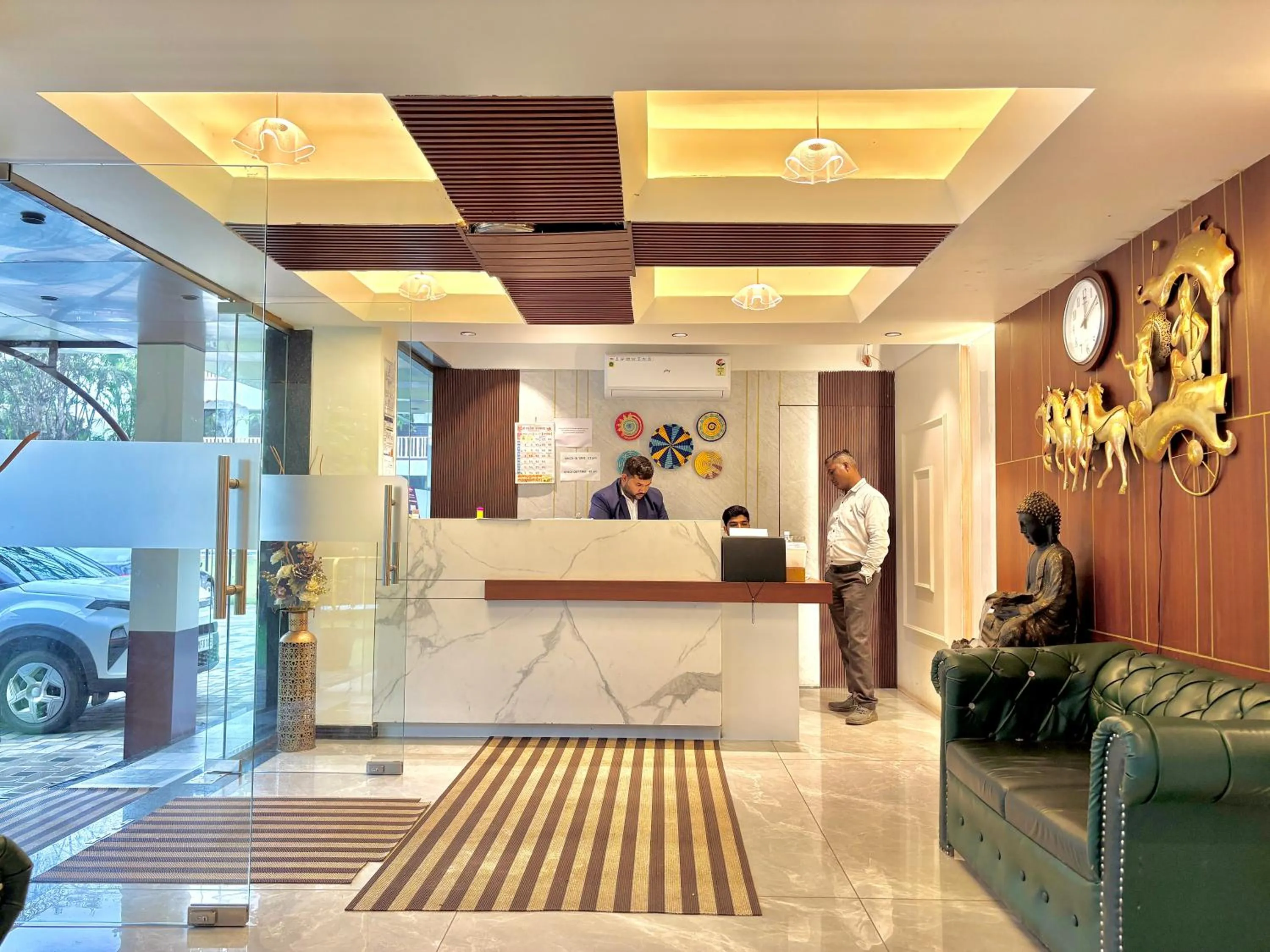 Misty Blues Resort & Villas