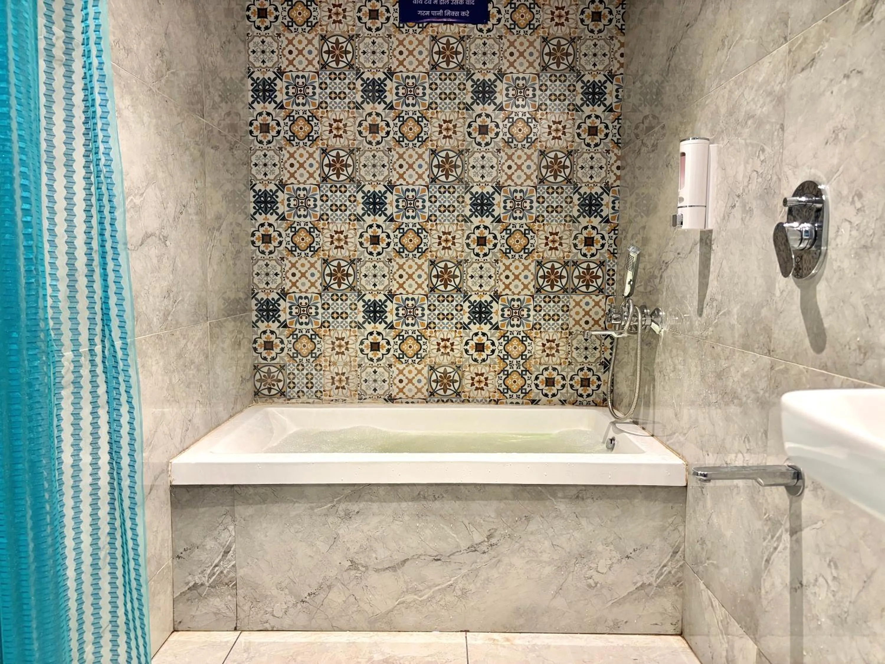 Bath in Misty Blues Resort & Villas