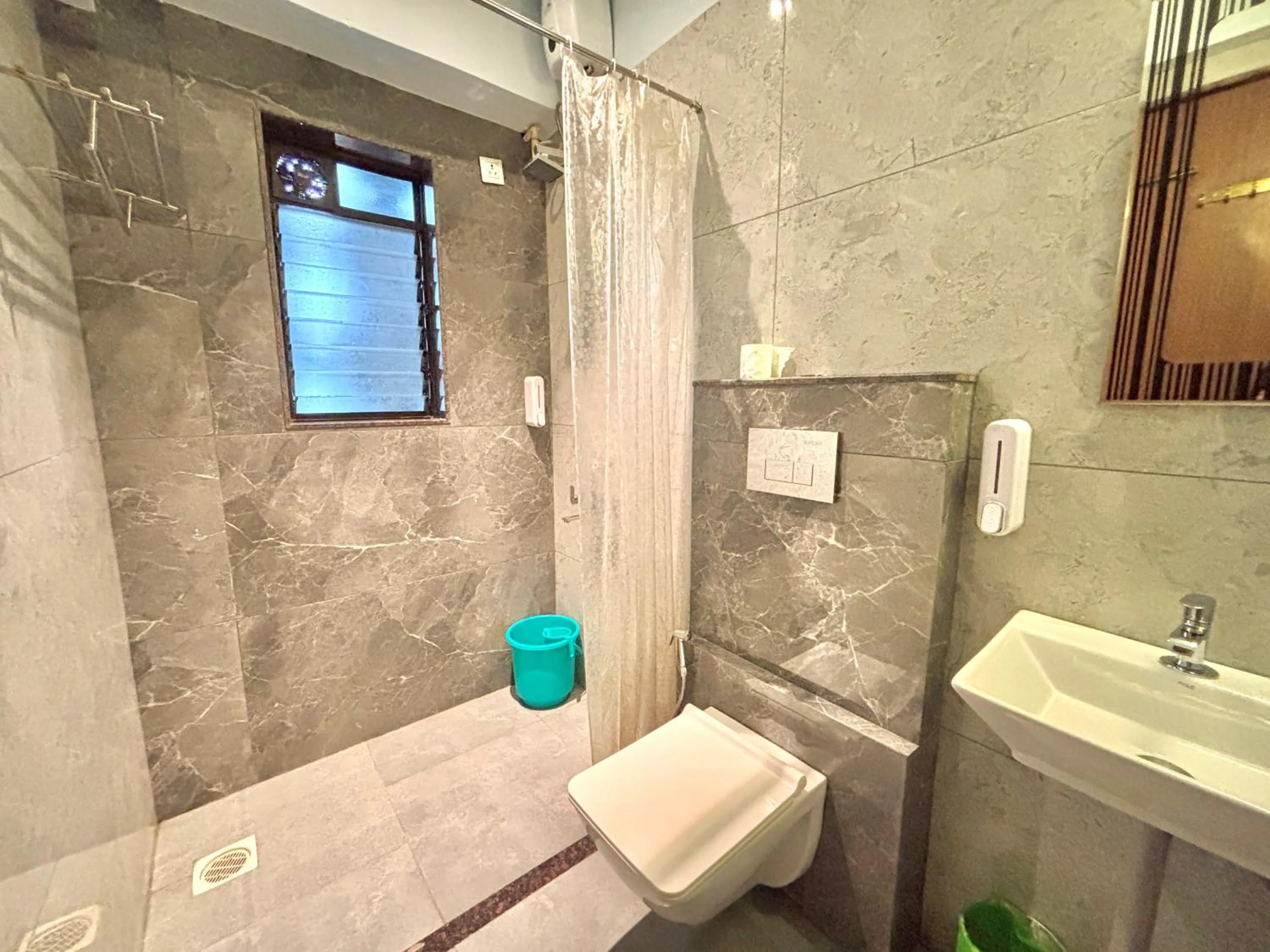 Bathroom in Misty Blues Resort & Villas