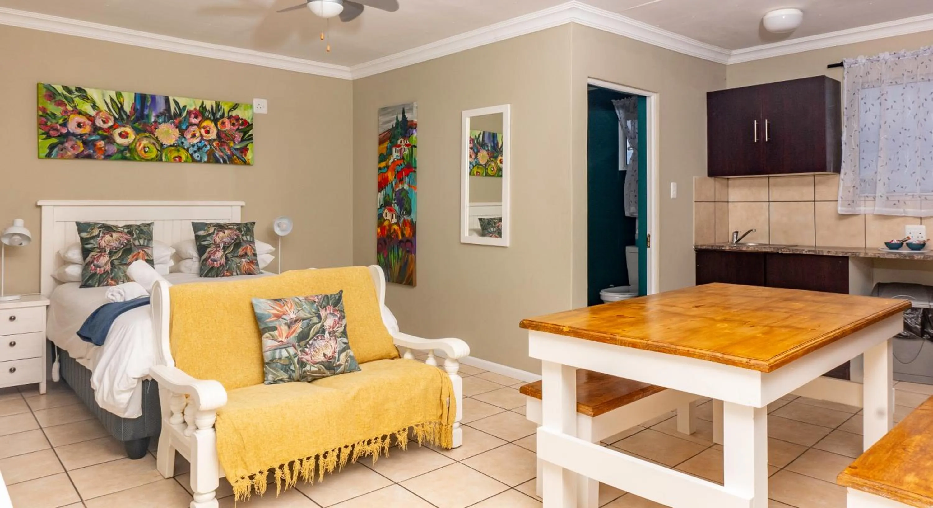 Bed in Amberdale Estate Self Catering