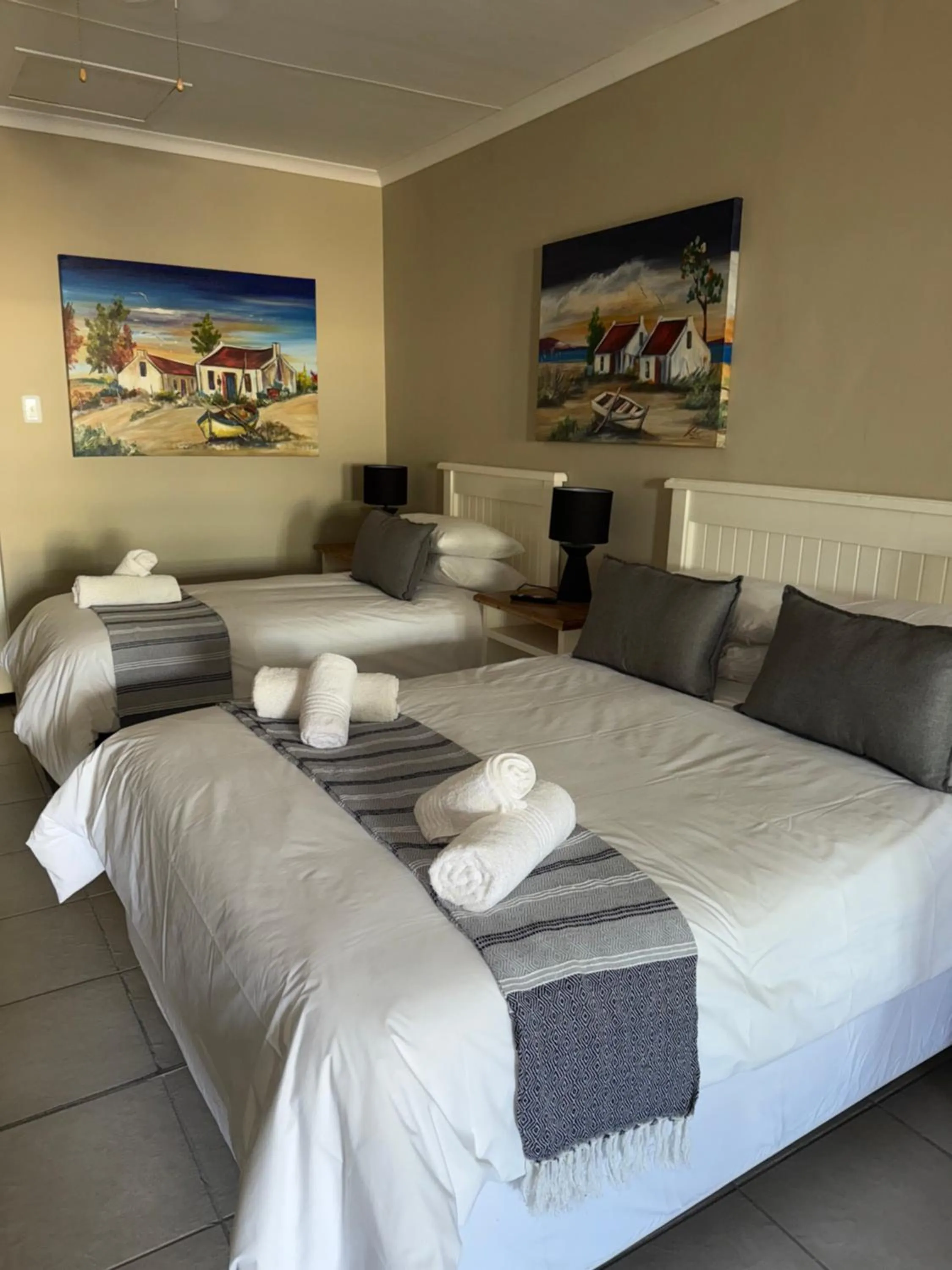 Bed in Amberdale Estate Self Catering