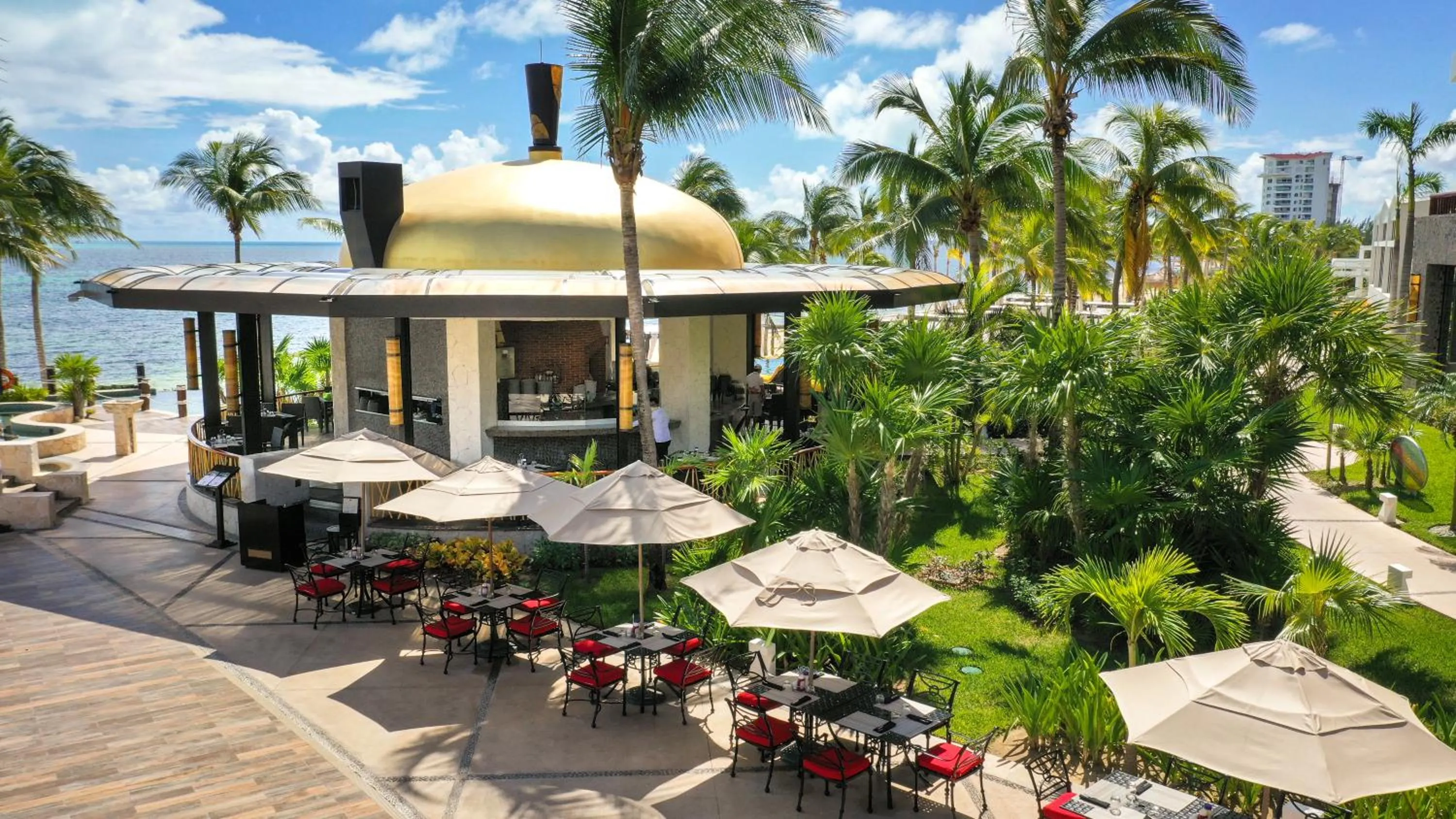 Restaurant/places to eat in Hotel Mousai Cancun Adults Only