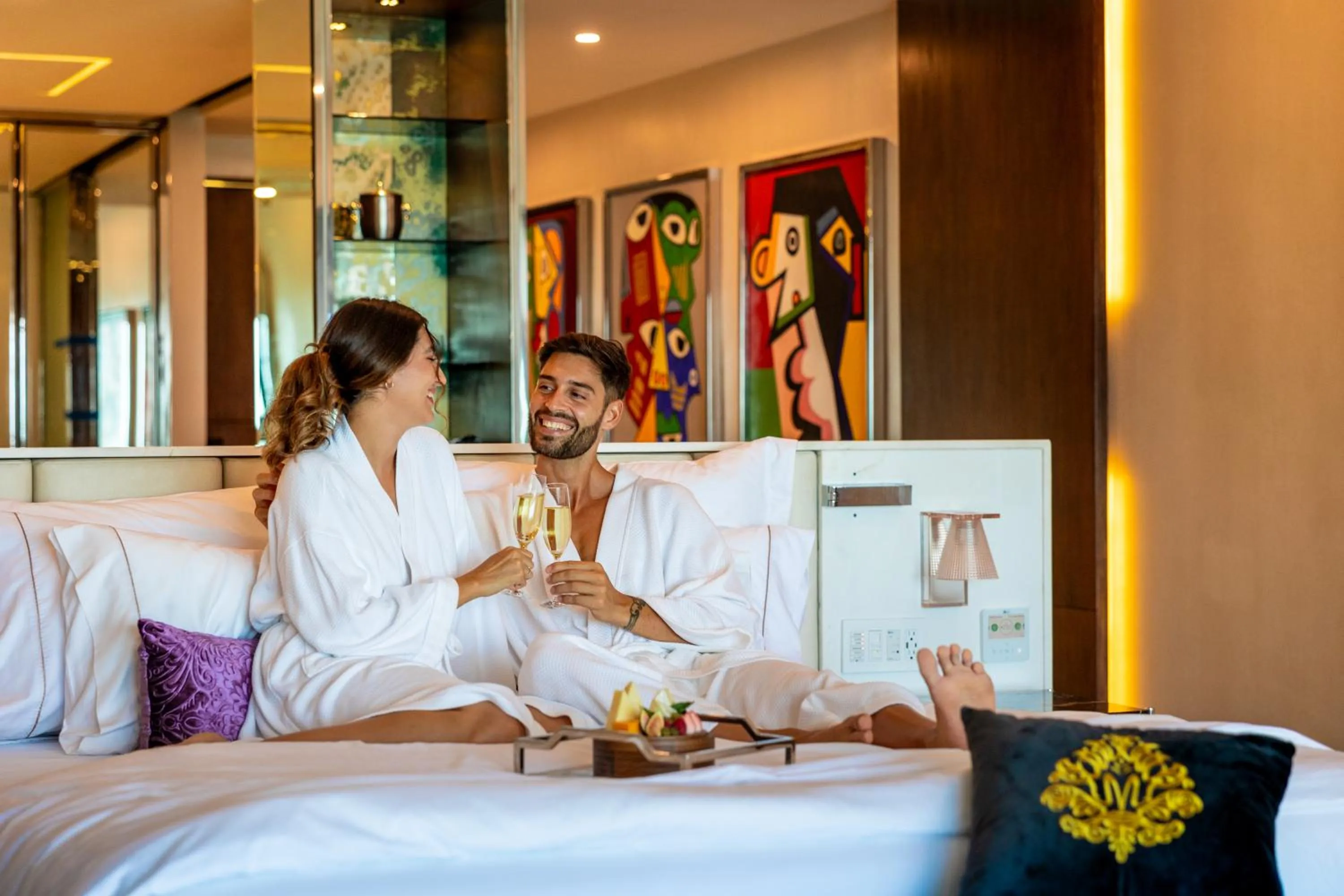 Drinks, Bed in Hotel Mousai Cancun Adults Only