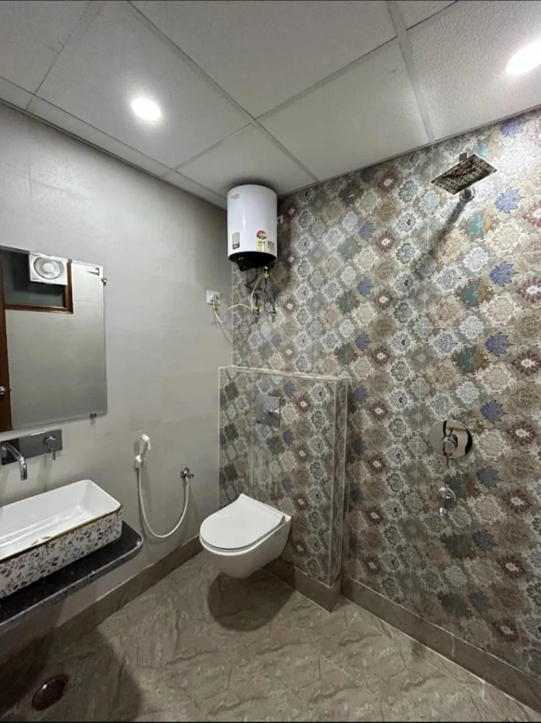 Shower in Hotel The Anvi Residency Sector 122