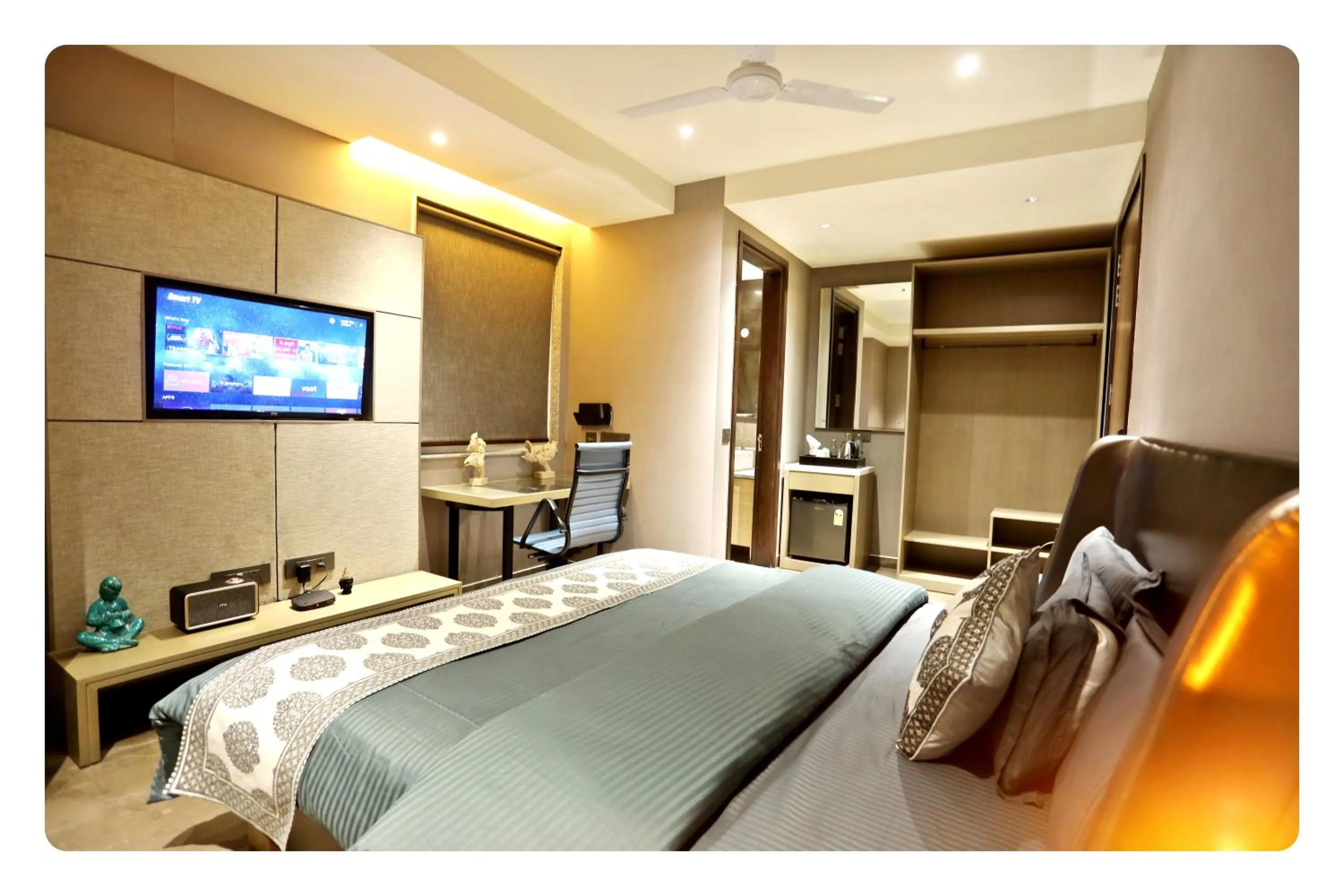 Bed in KRYC Luxury Living near Indraprastha Apollo Hospital