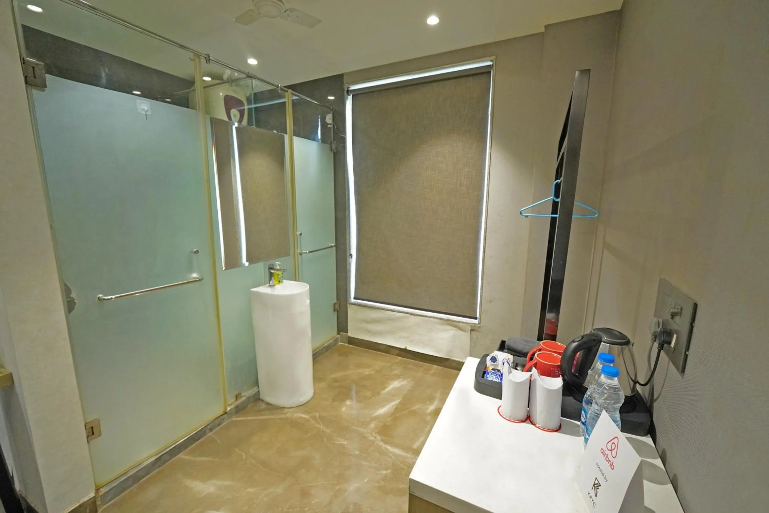 Coffee/tea facilities in KRYC Luxury Living near Indraprastha Apollo Hospital