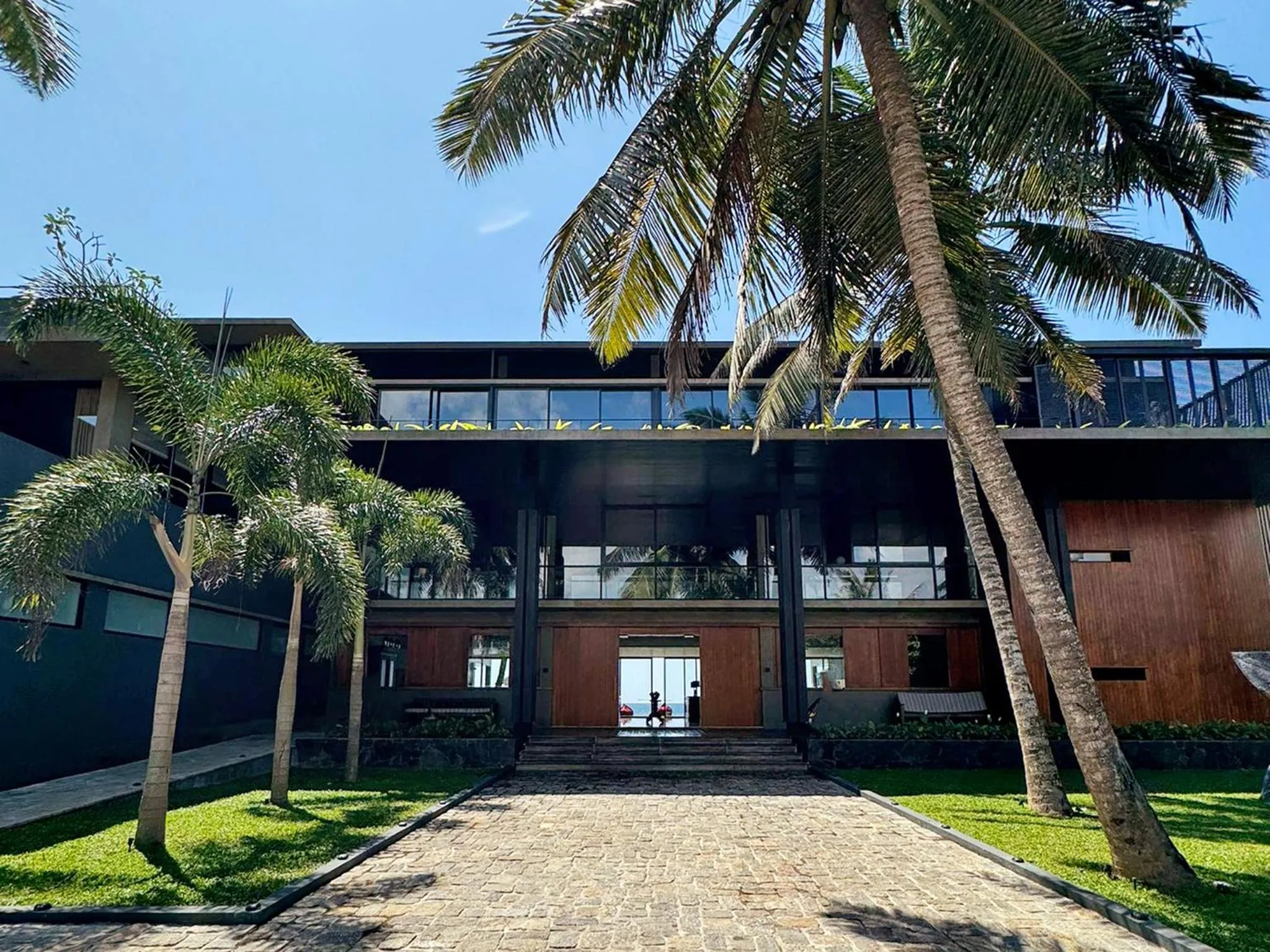 Property building in DORMERO Hotel Sri Lanka Hikkaduwa Beach