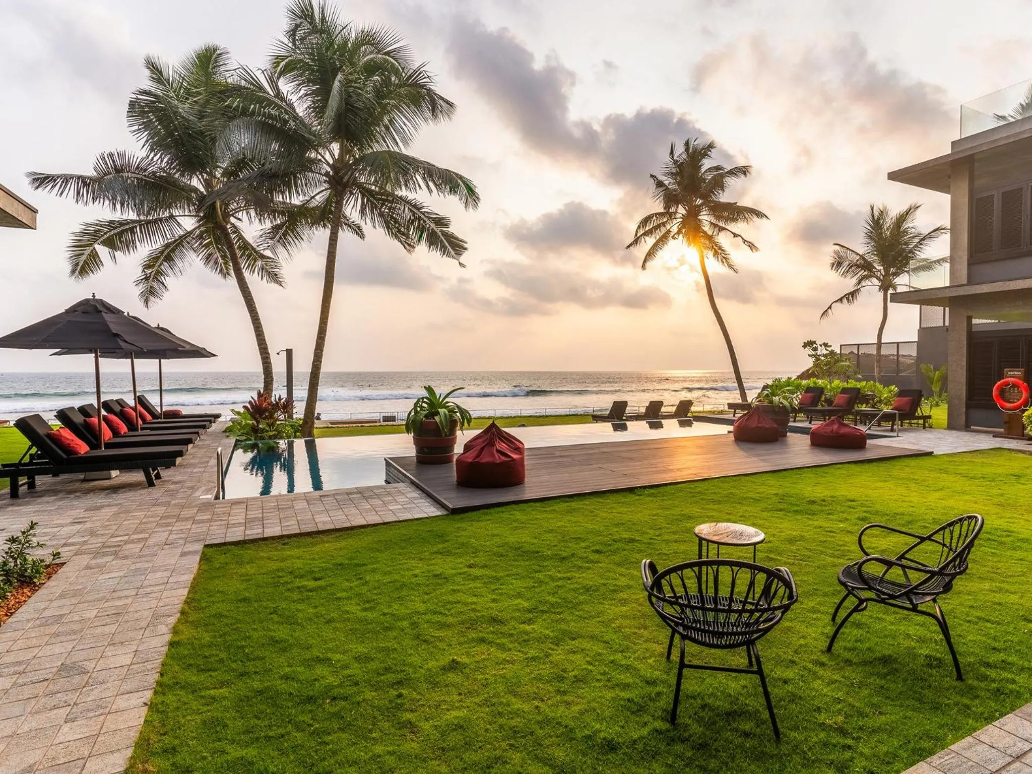 Garden in DORMERO Hotel Sri Lanka Hikkaduwa Beach
